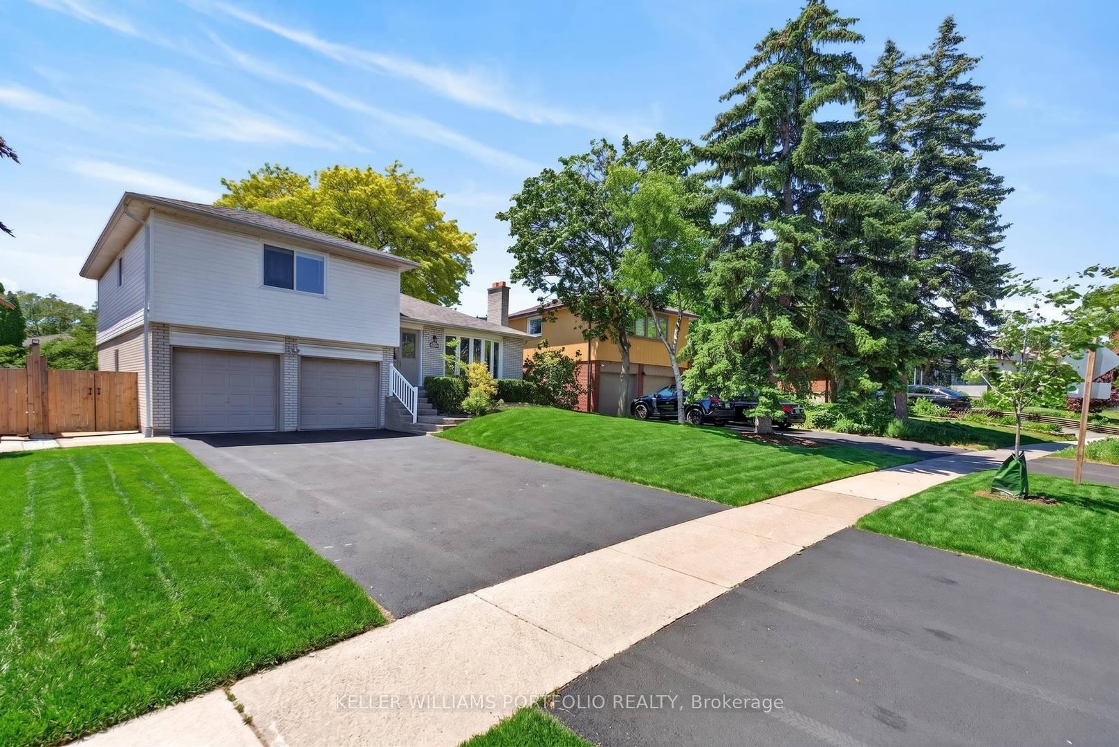 3310 Havenwood Drive, Mississauga, ON L4X 2M3