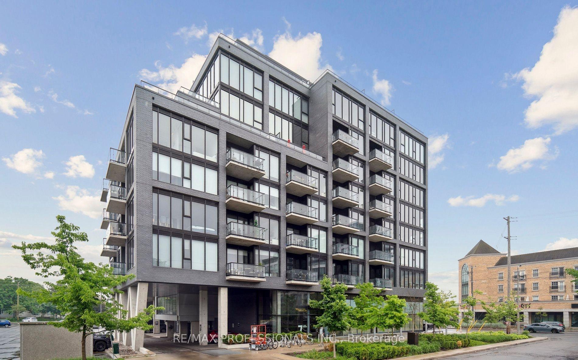 7 Smith Crescent 619, Toronto W07, ON M8Z 0G3