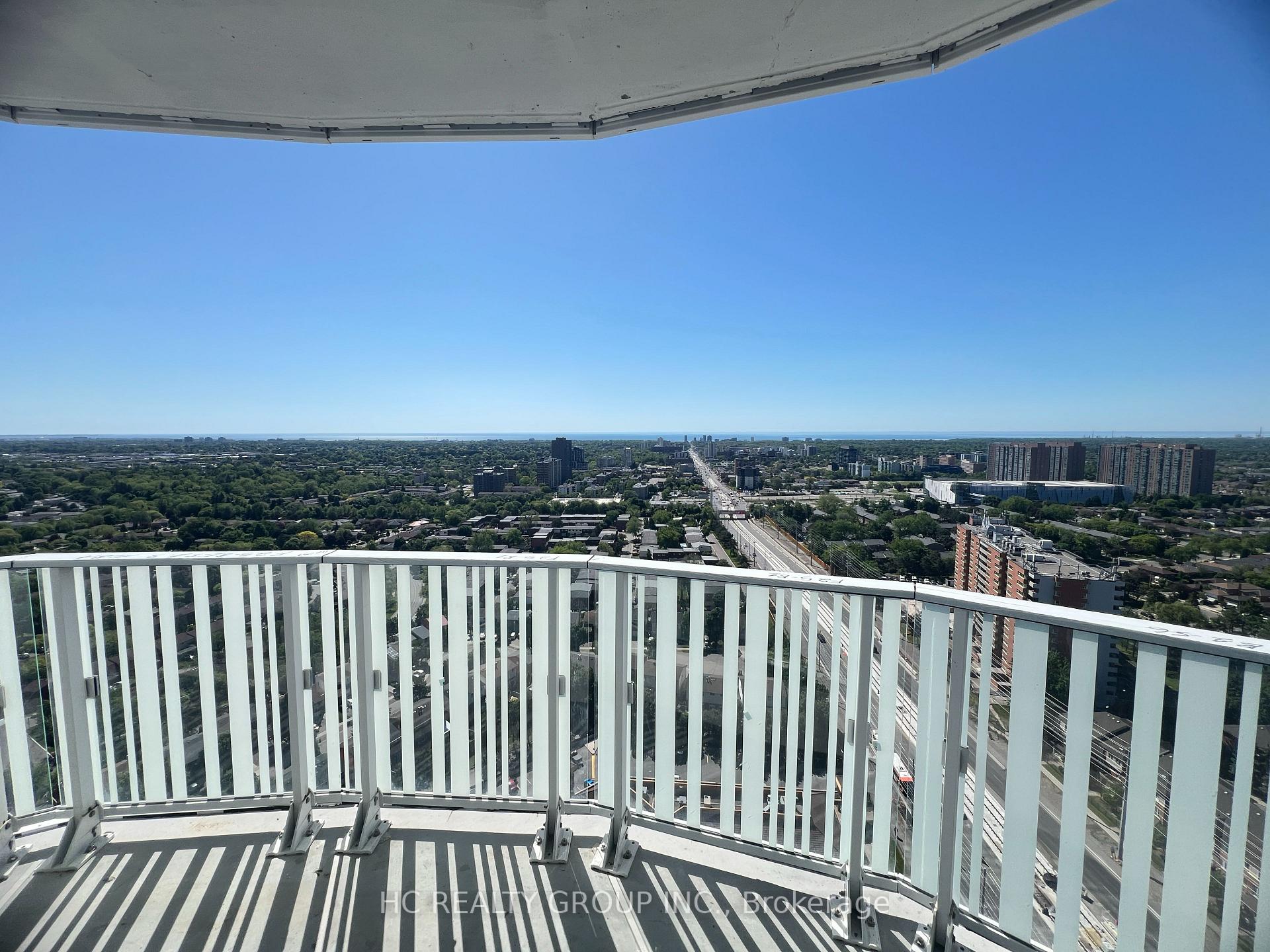 1 Fairview Road E 2502, Mississauga, ON L5A 4C6