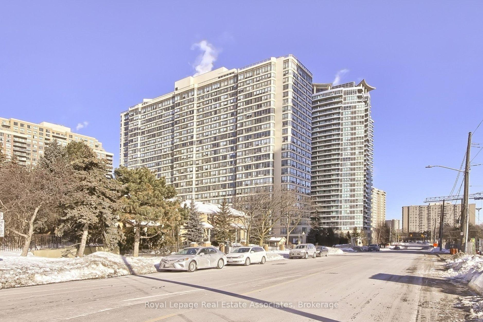55 Elm Drive W 511, Mississauga, ON L5B 3Z3