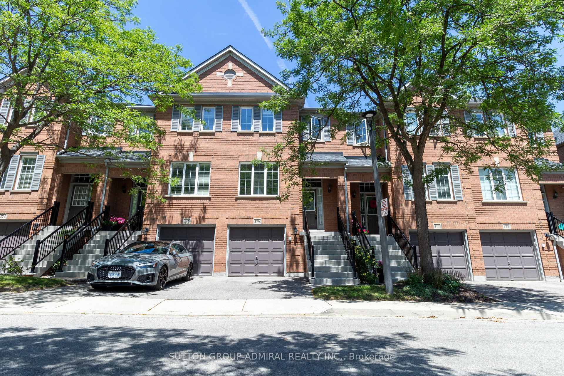 5530 Glen Erin Drive 176, Mississauga, ON L5M 6E8