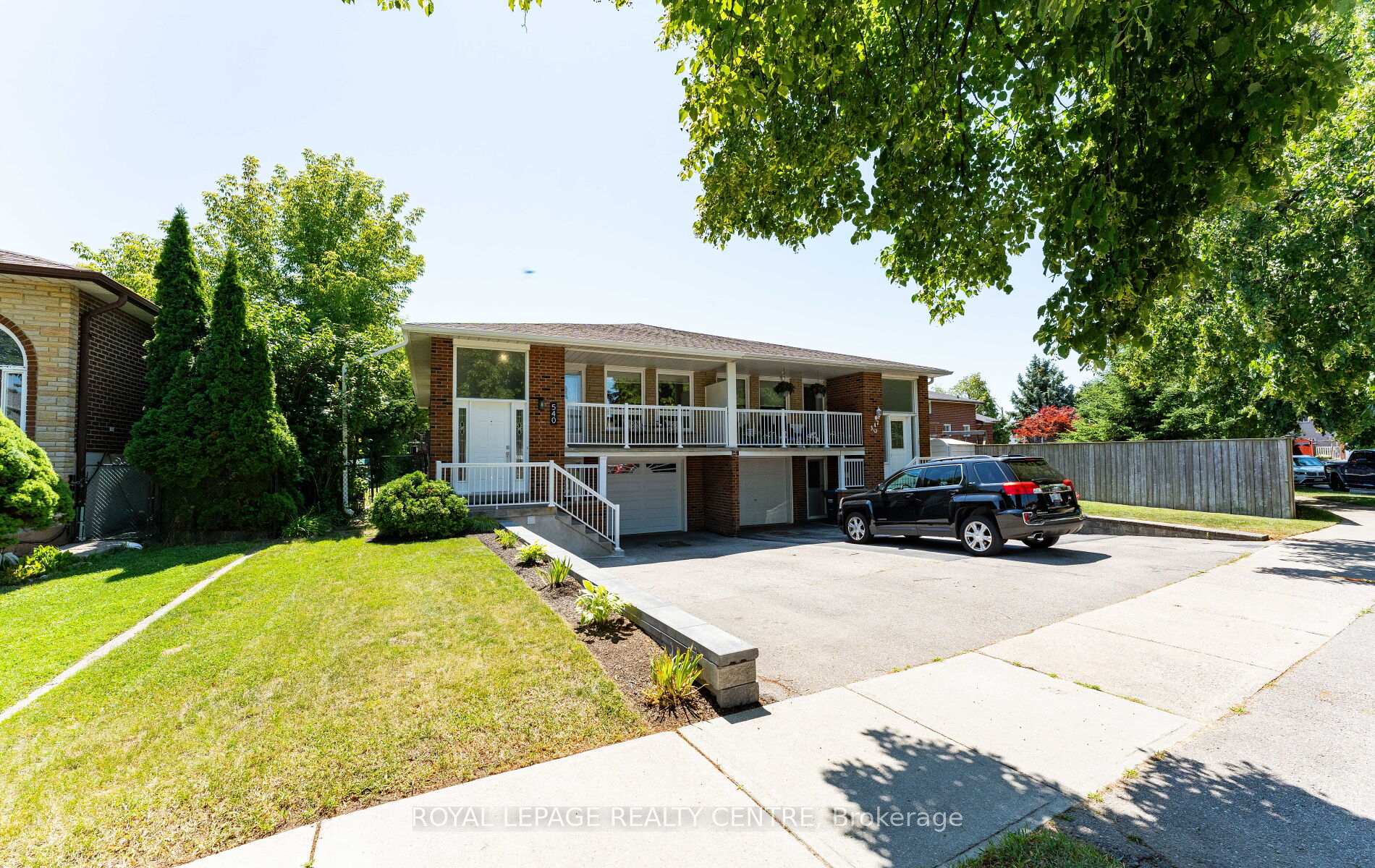 540 Cavell Drive, Mississauga, ON L5B 2N9