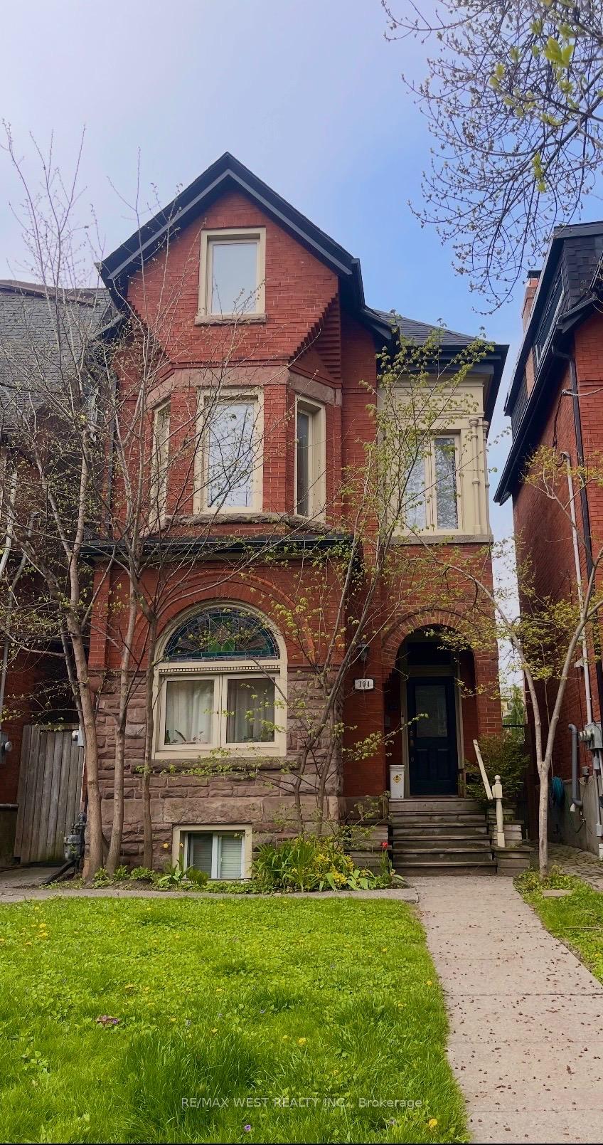104 Cowan Avenue Unit 1, Toronto W01, ON M6K 2N4