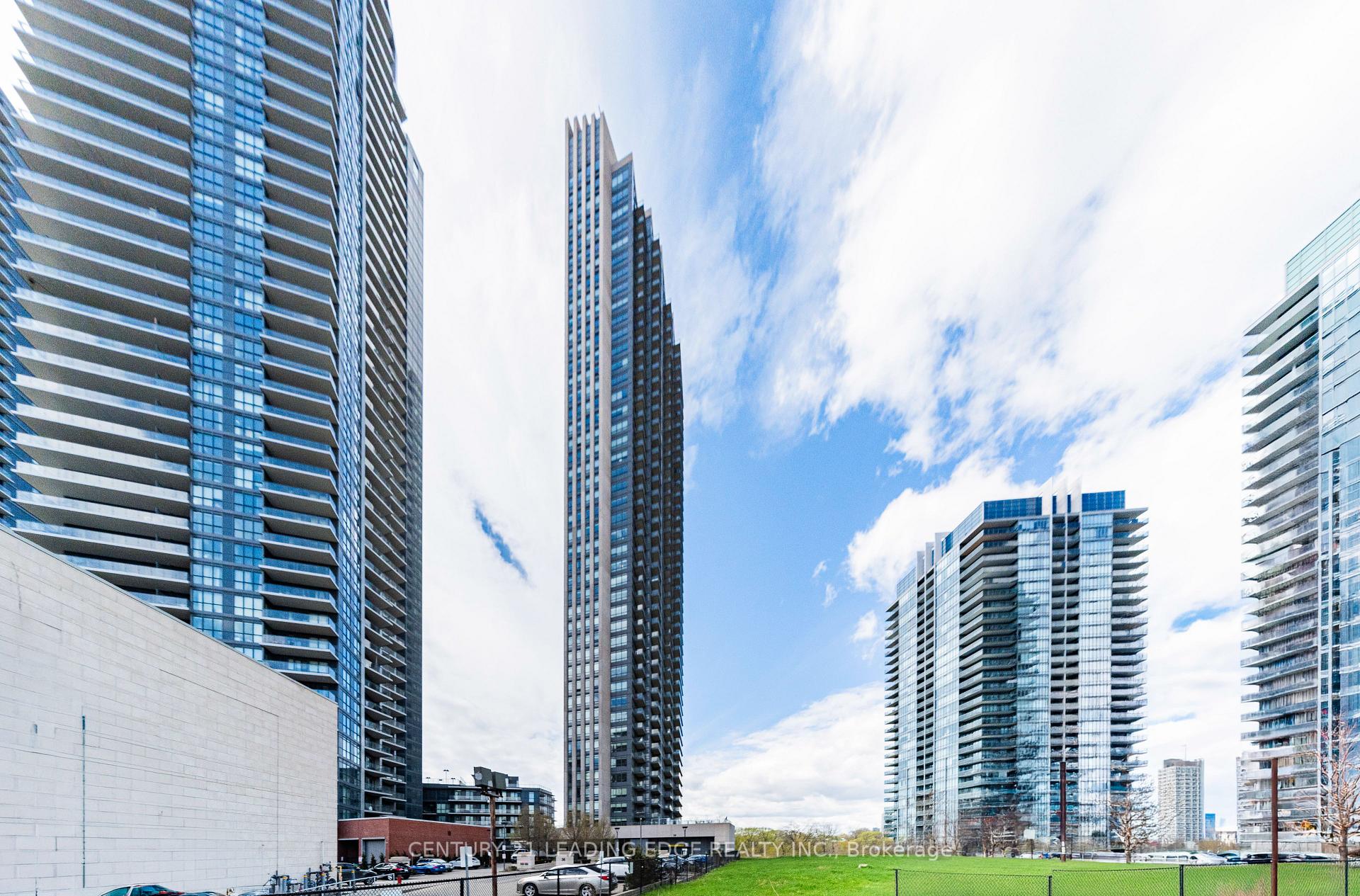 36 Park Lawn Road 2608, Toronto W06, ON M8Y 3H8