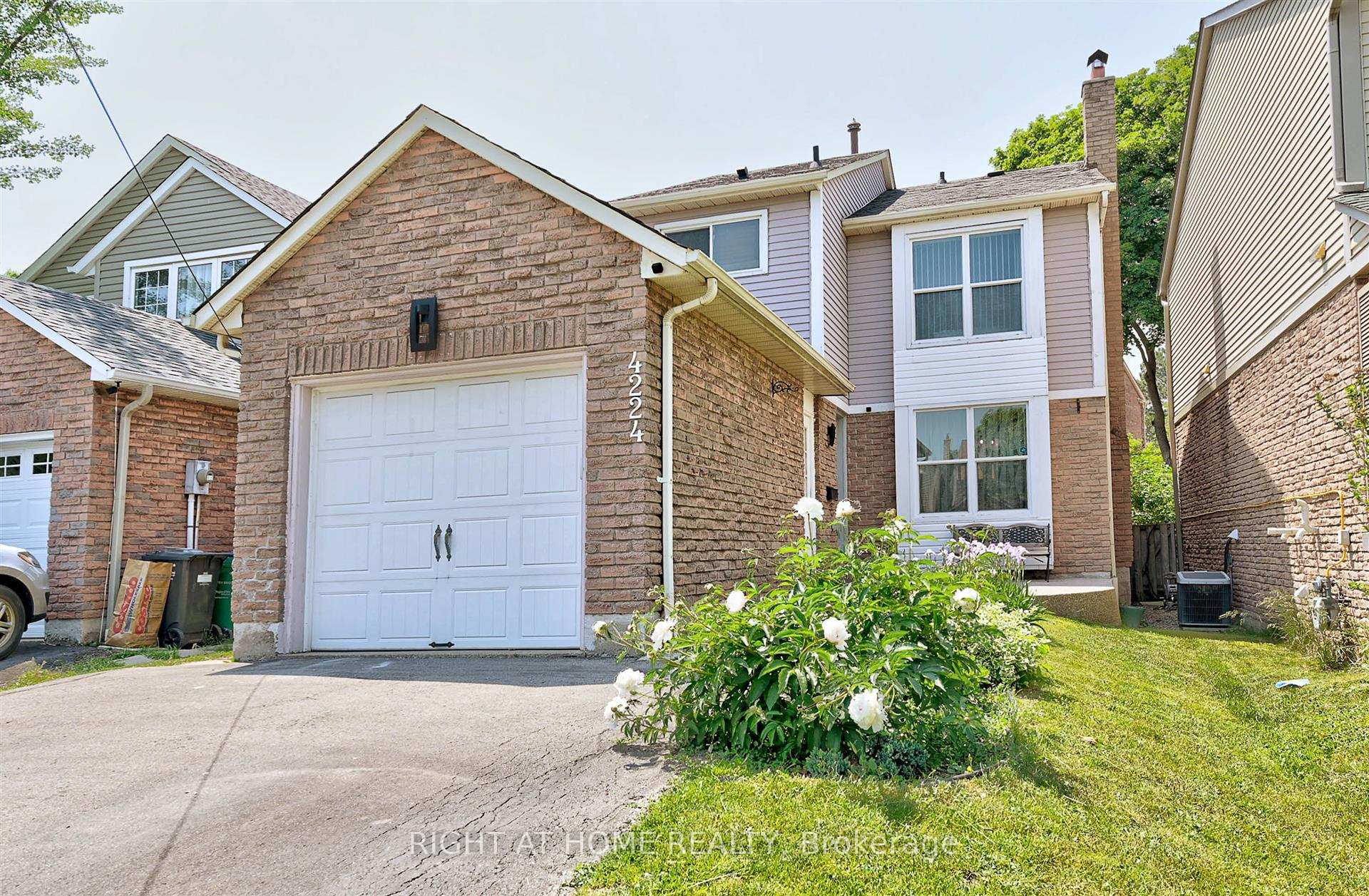 4224 Trapper Crescent, Mississauga, ON L5L 3A9