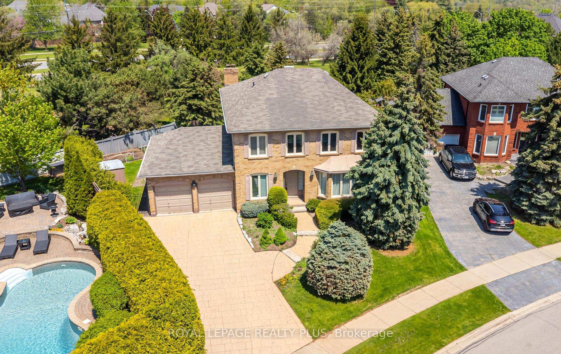 1491 The Links Drive, Oakville, ON L6M 2P2
