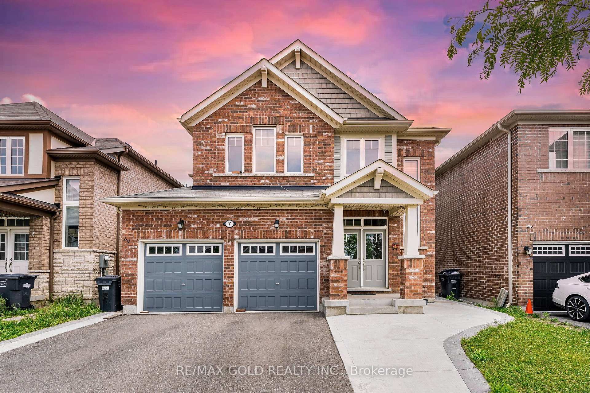 7 Troyer Street, Brampton, ON L7A 4T4