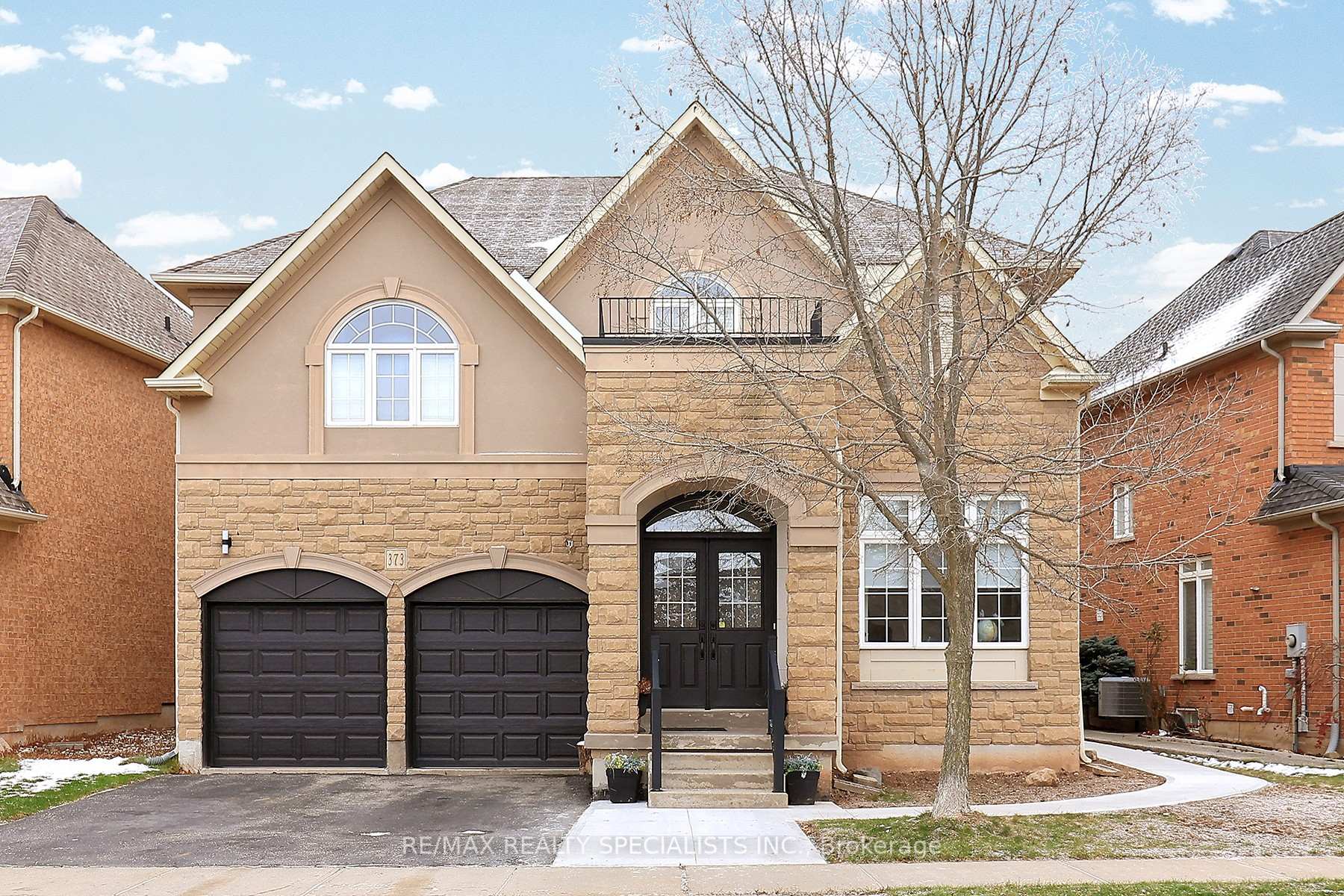 373 CREEK PATH Avenue BSMNT, Oakville, ON L6L 6X3