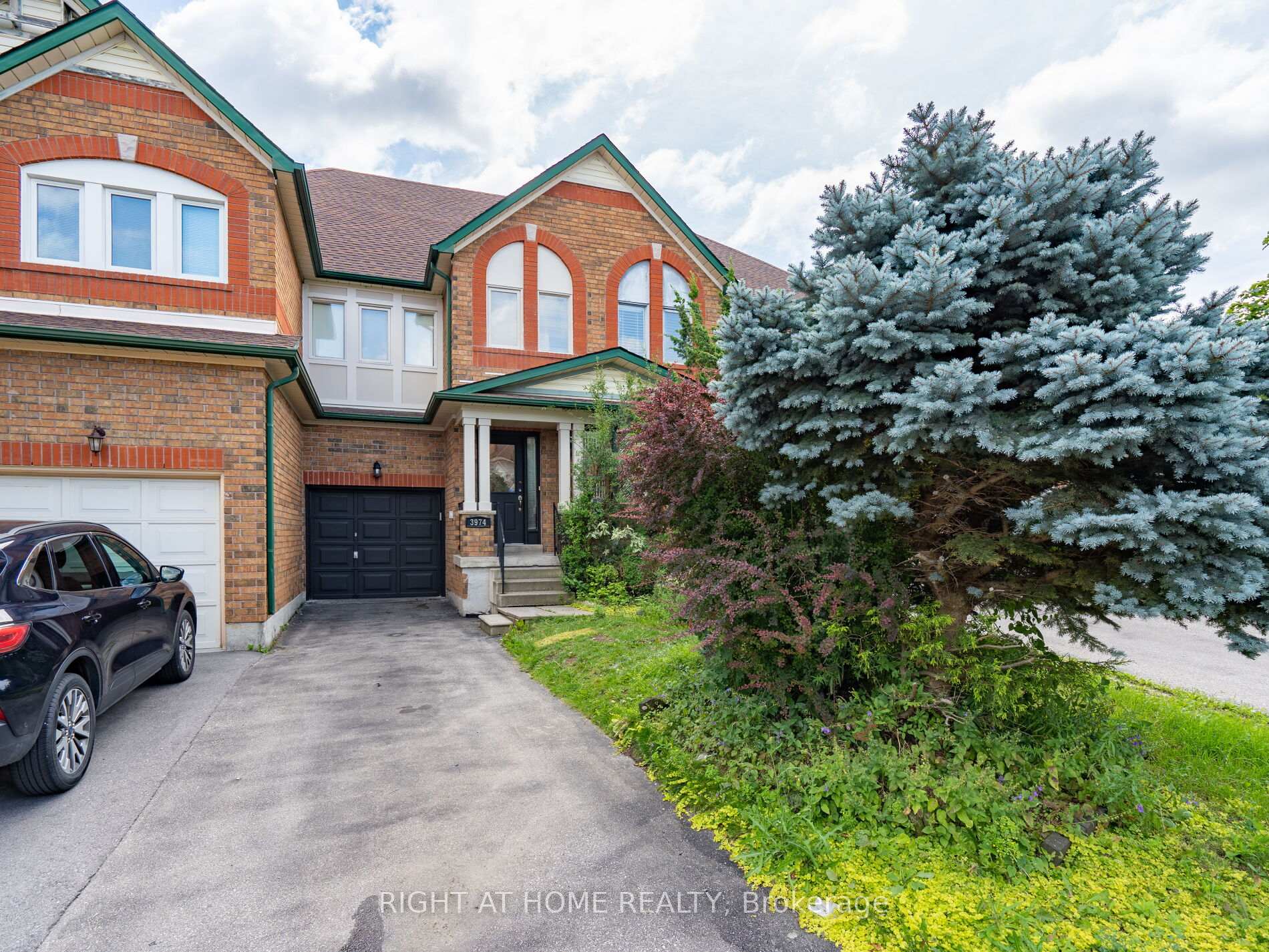 3974 Discovery Court, Mississauga, ON L5N 7H8