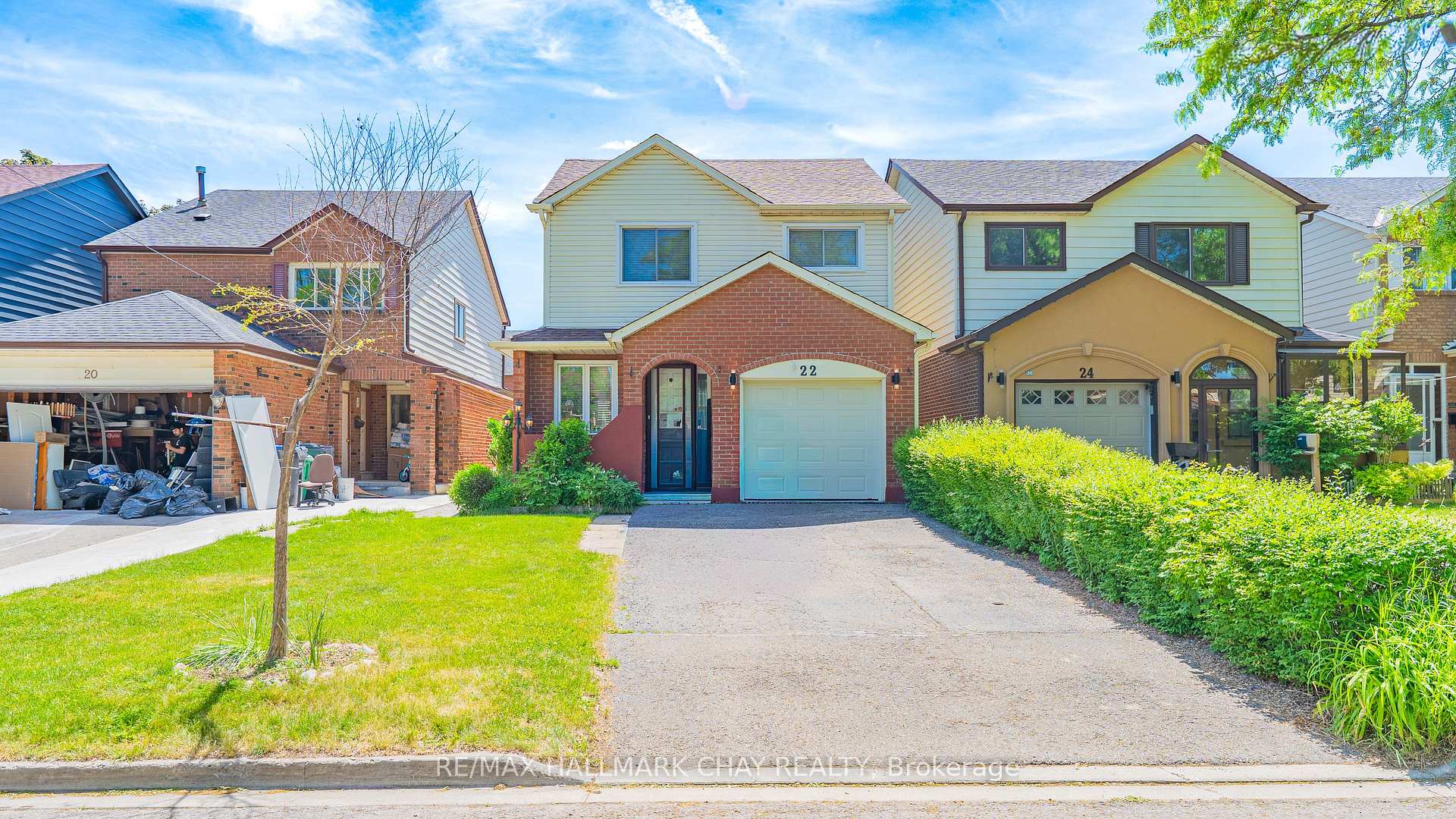 22 Rowe Court, Brampton, ON L6X 2S2