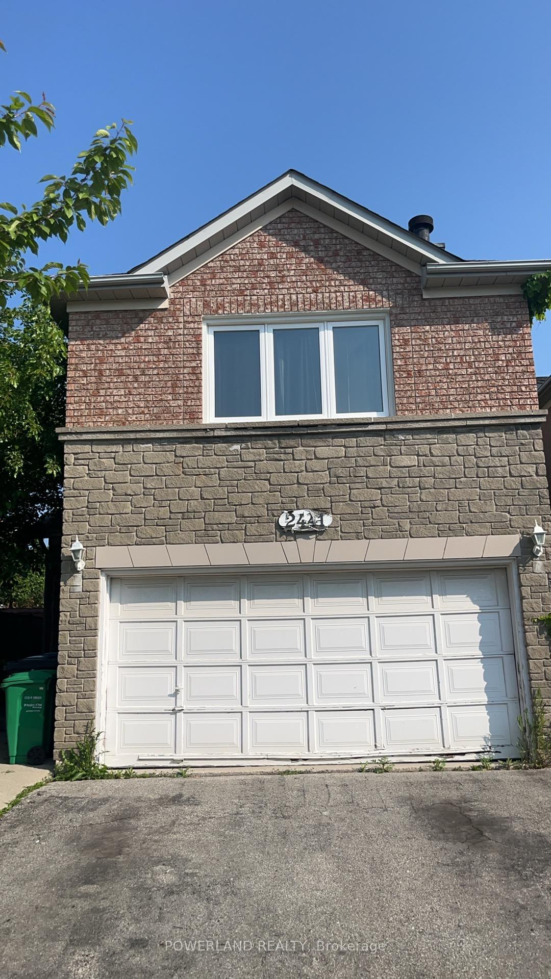 2441 Strathmore Crescent, Mississauga, ON L5M 5K2