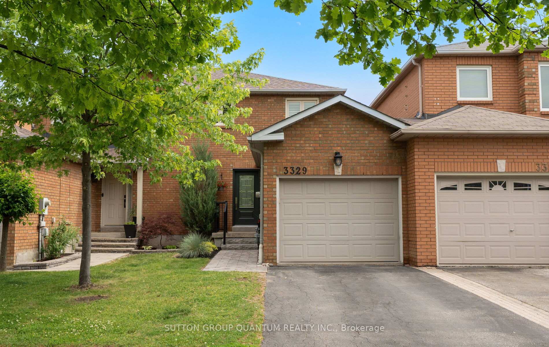 3329 Bobwhite Mews, Mississauga, ON L5N 6E8