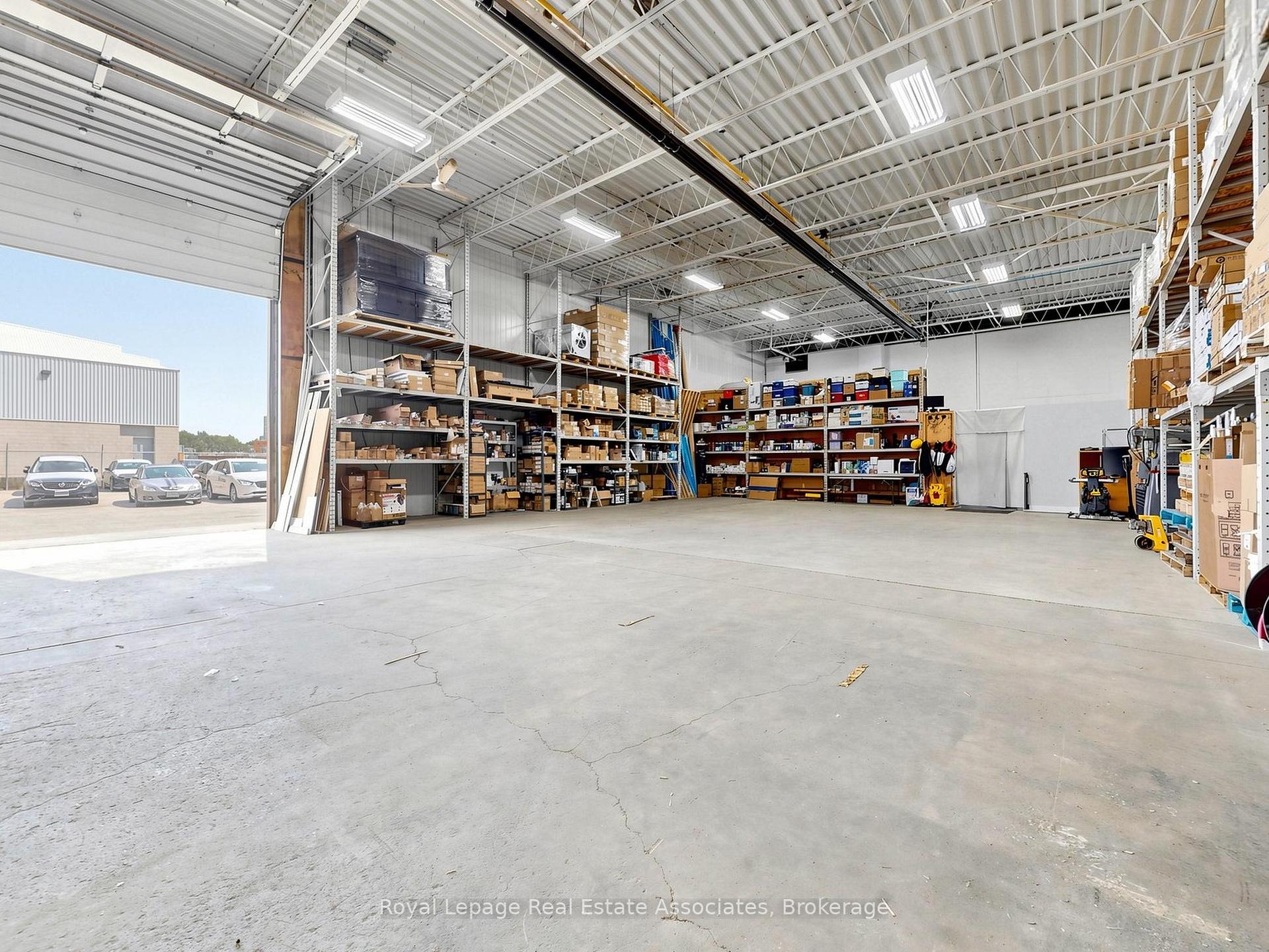 41 Shorncliffe Road Unit B, Toronto W08, ON M8Z 5K2