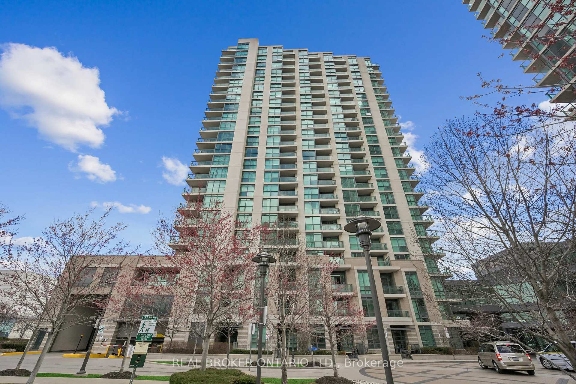 205 Sherway Gardens Road 1704, Toronto W08, ON M9C 0A5