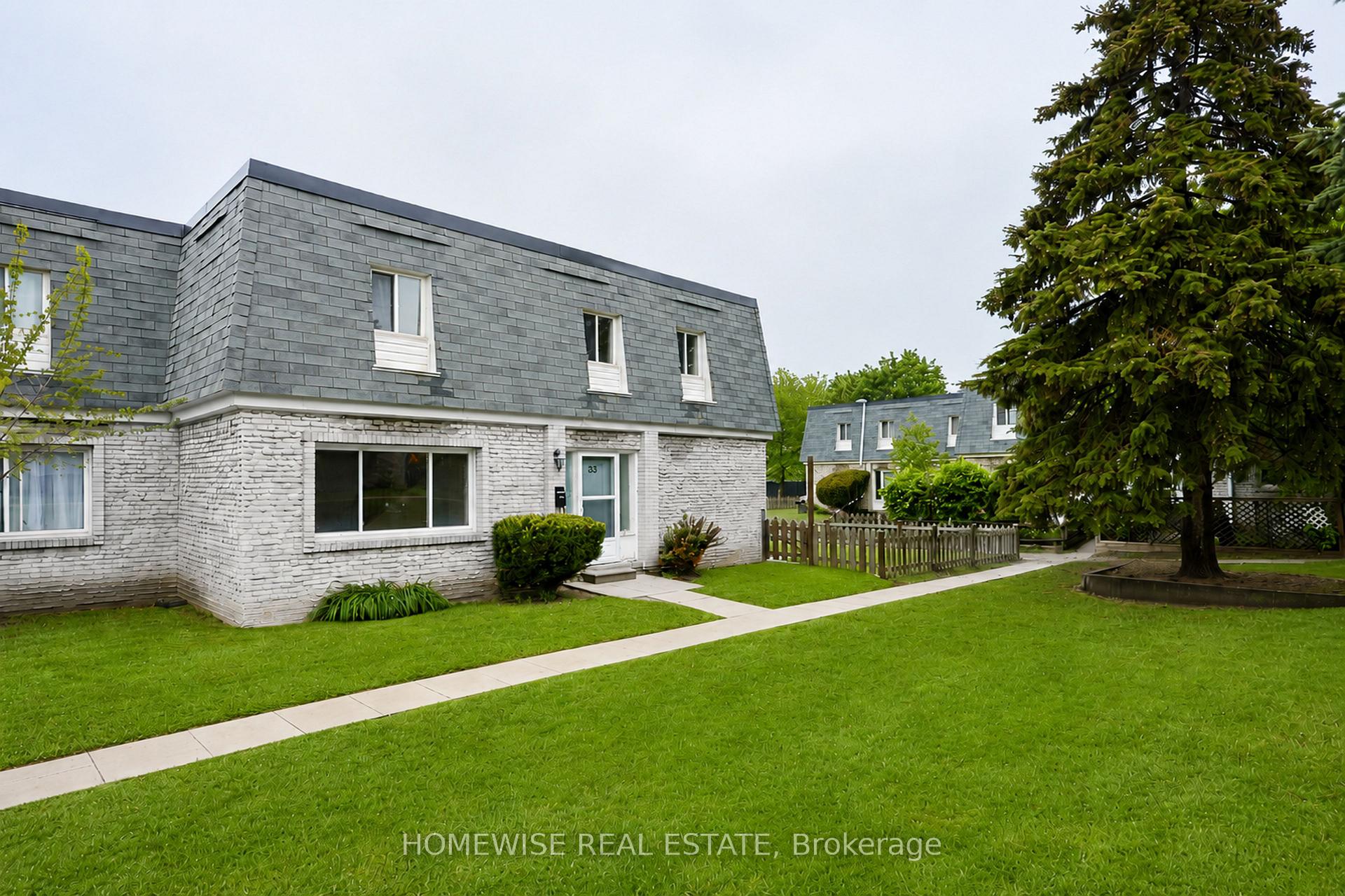 1350 Winding Trail 33, Mississauga, ON L4Y 2T8