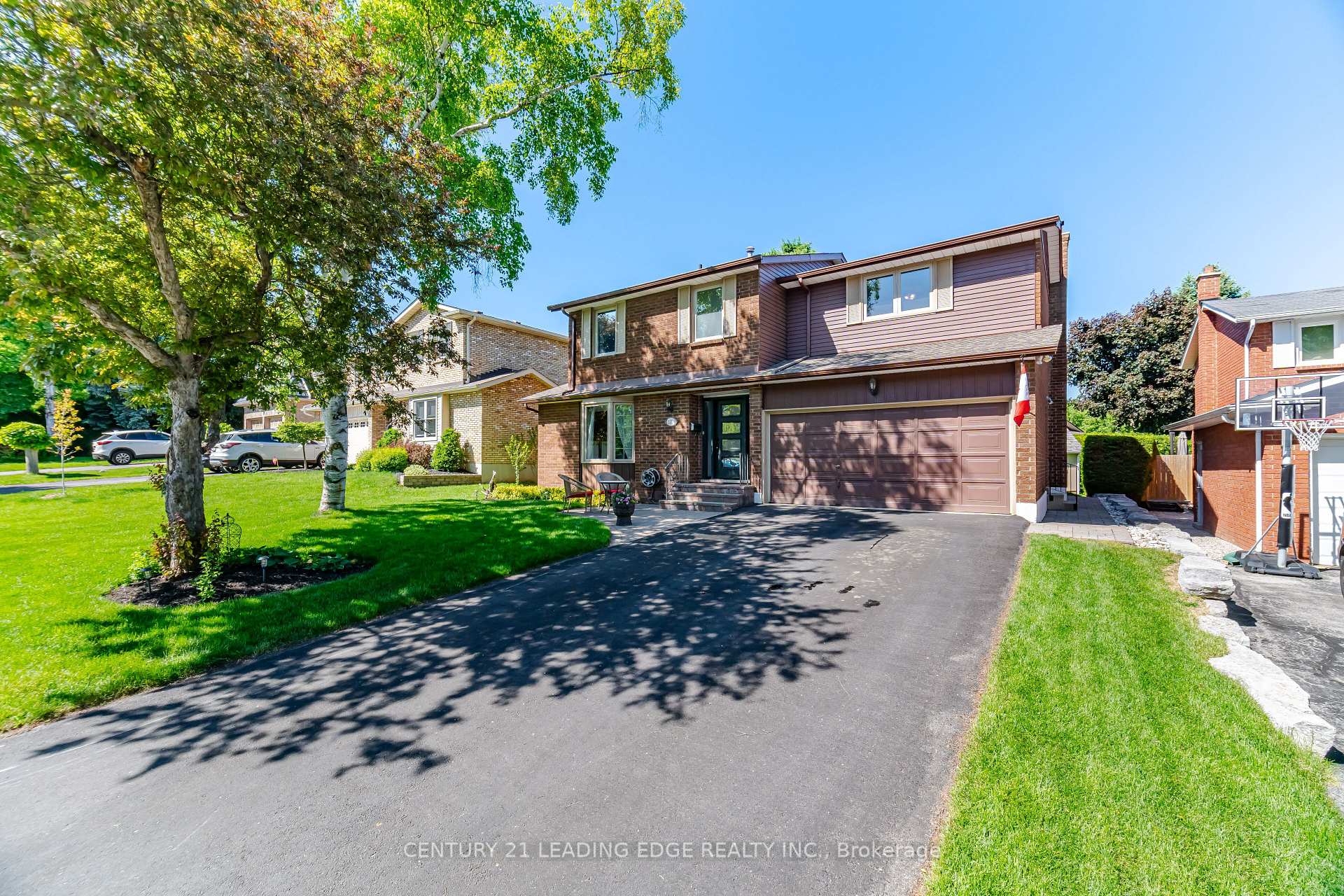 2203 Previn Court, Burlington, ON L7P 4J3