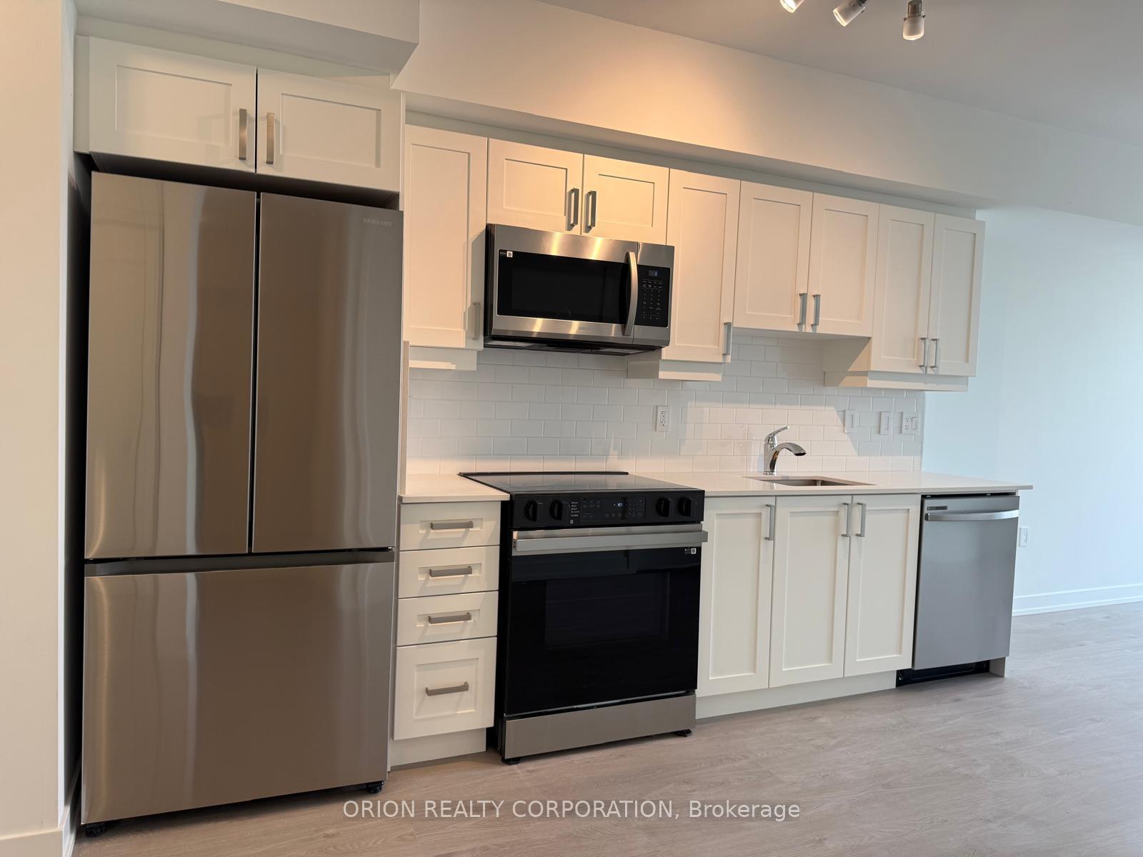556 Marlee Avenue 612, Toronto W04, ON M6B 0B1