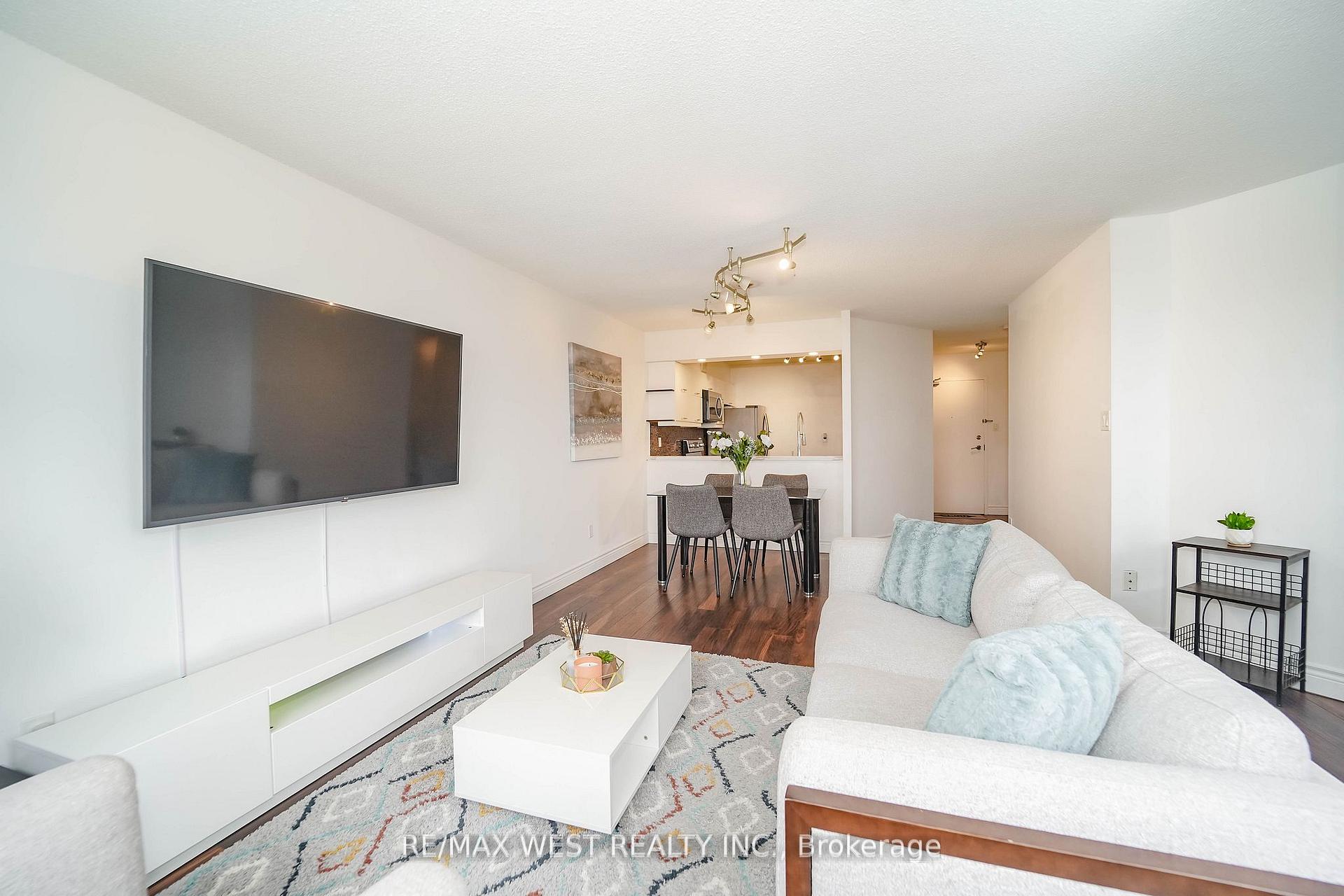 234 Albion Road PH10, Toronto W10 — photo 4 of 5