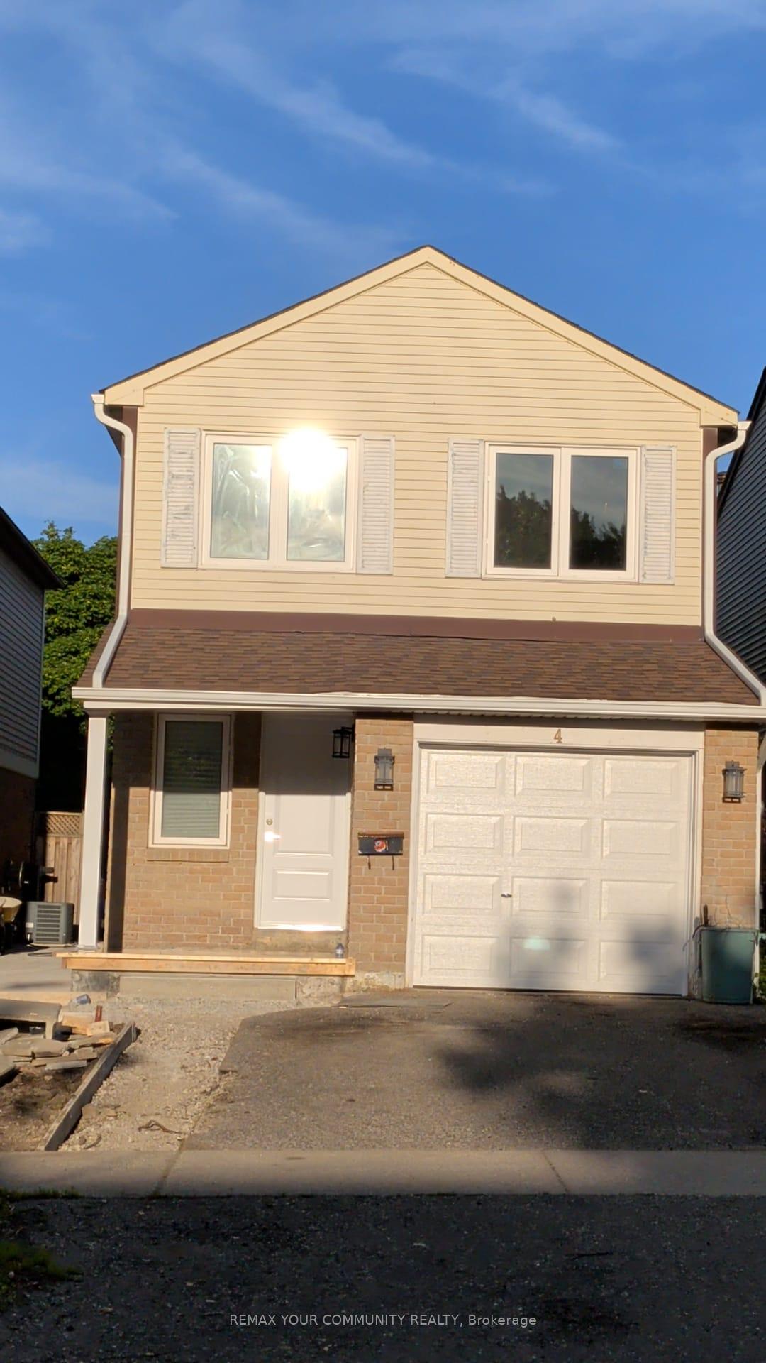 4 Malabar Crescent, Brampton, ON L6S 3X8