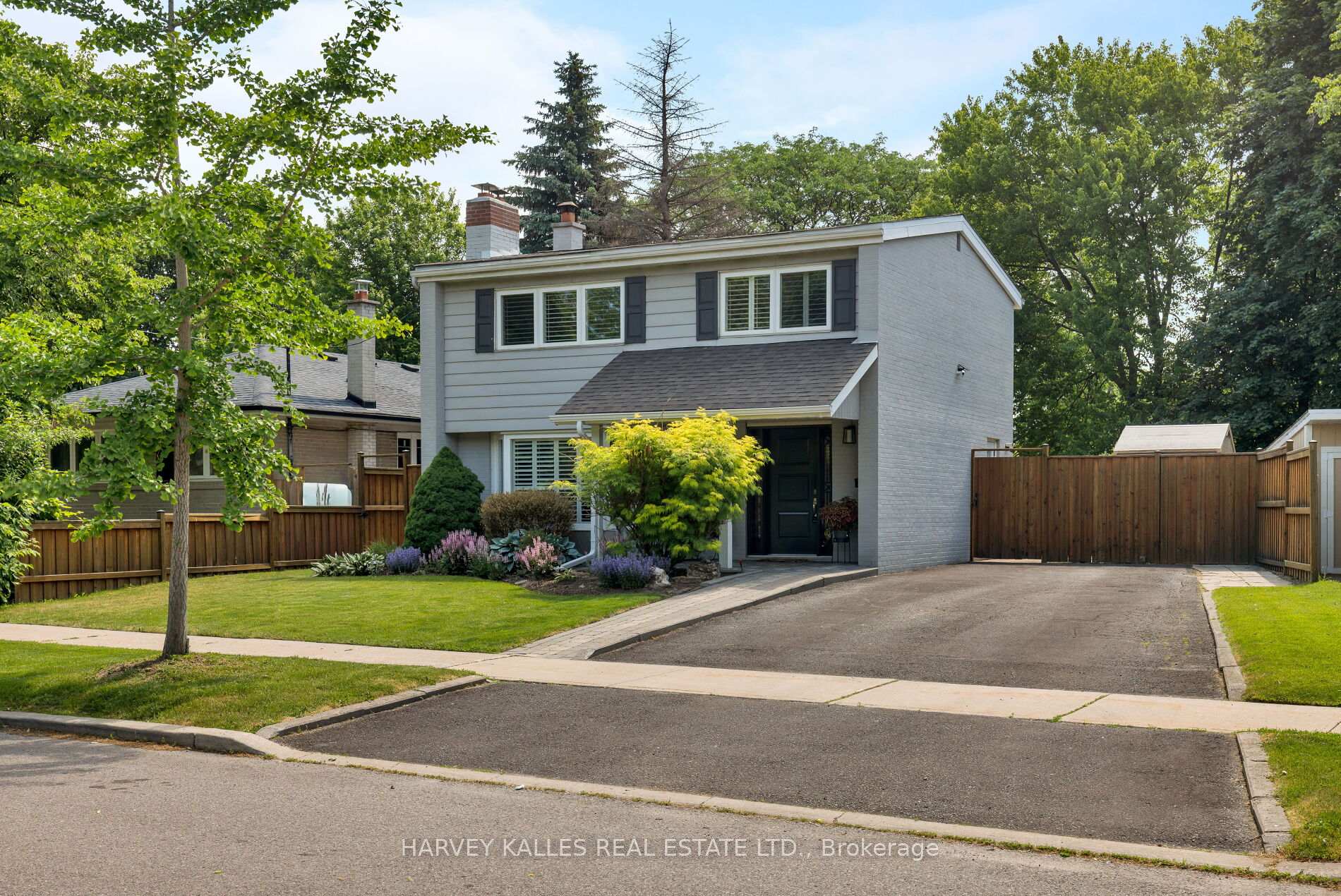 45 Ashfield Drive, Toronto W08, ON M9C 4T7