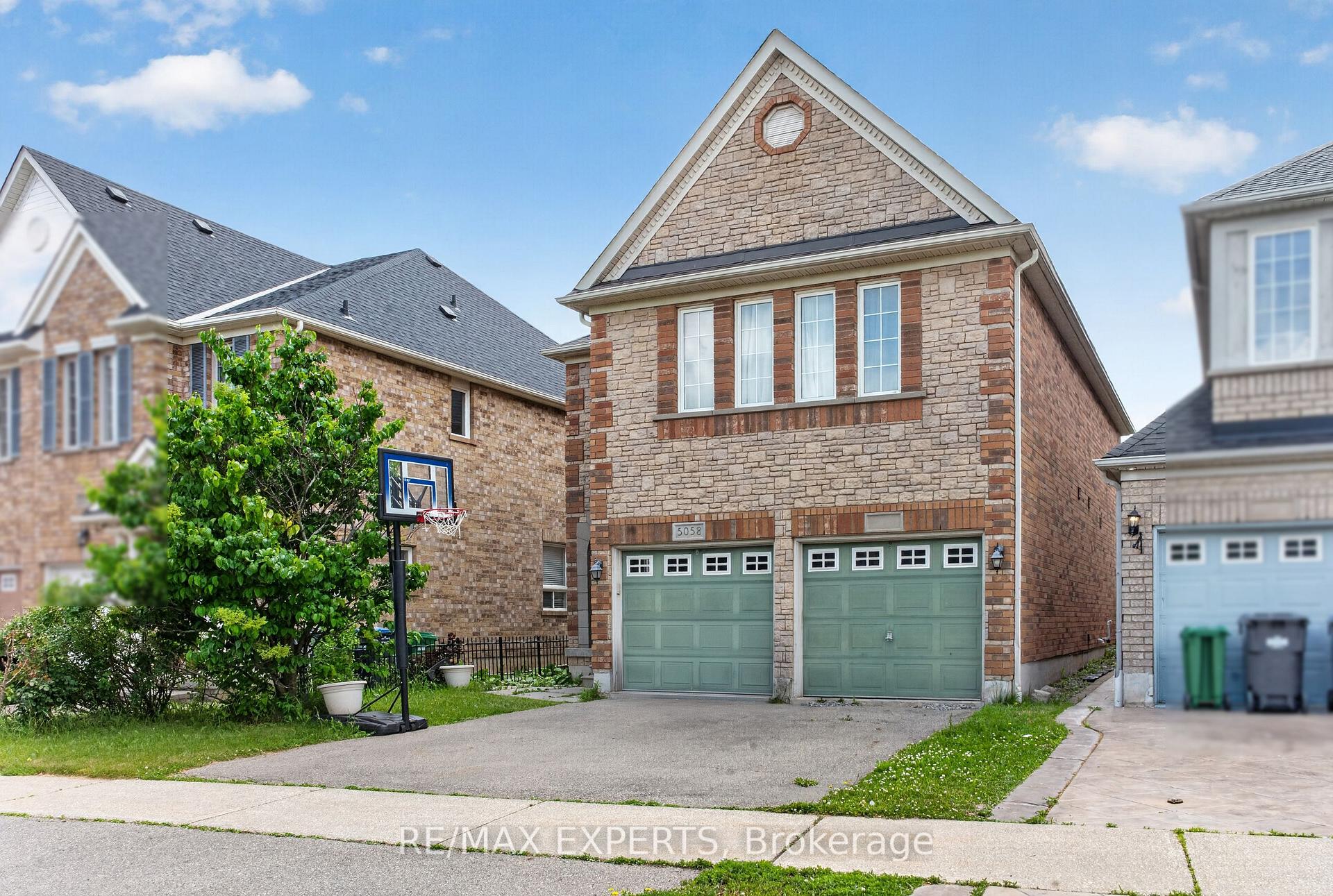 5058 Oscar Peterson Boulevard, Mississauga, ON L5M 7W3