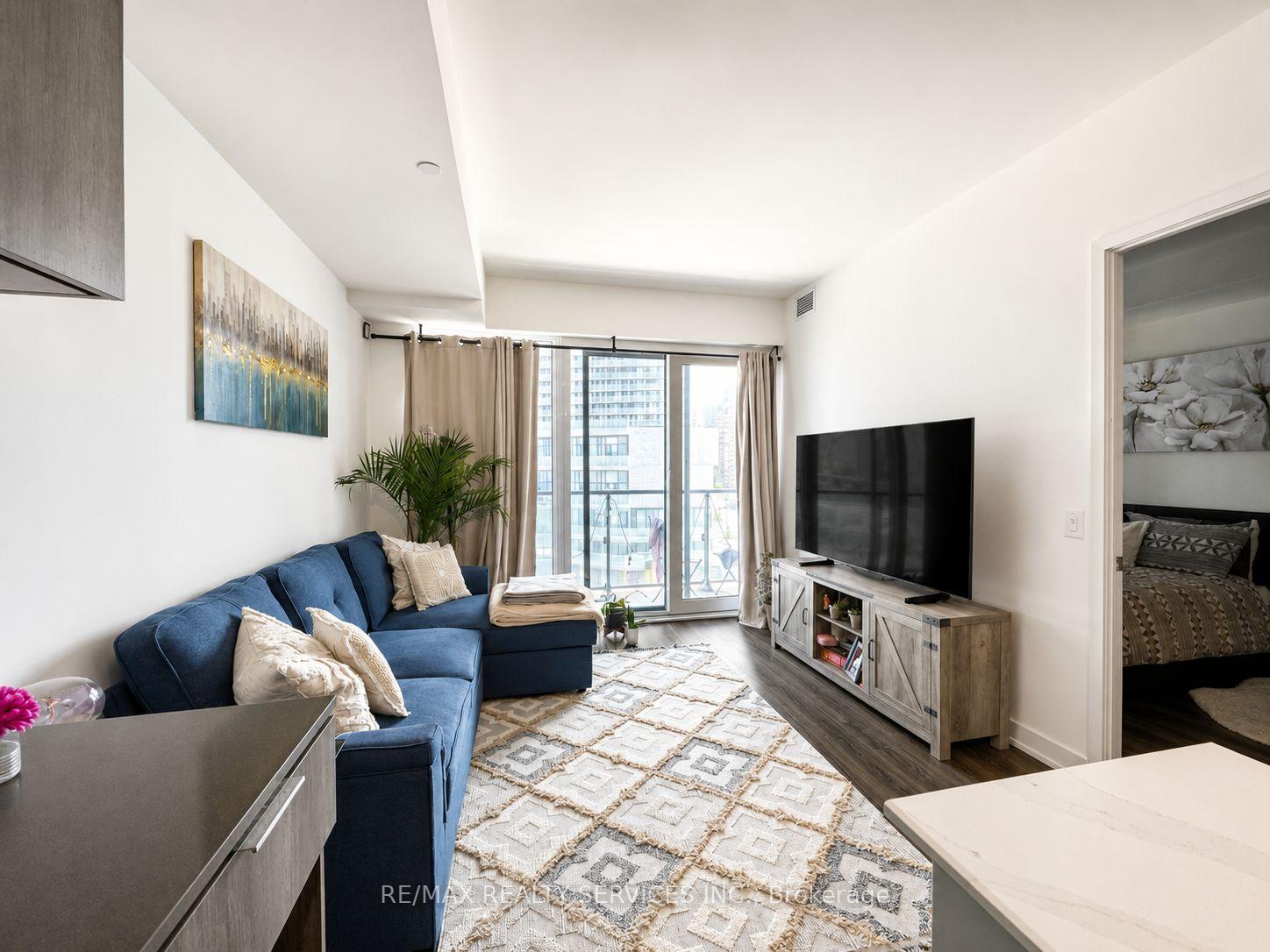 448 Burnhamthorpe Road W 512, Mississauga, ON L5B 0R4