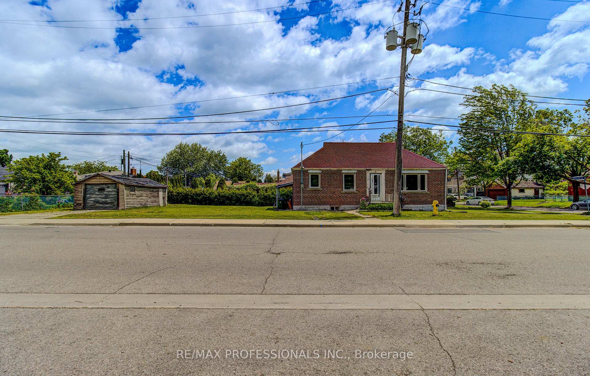 414 Melrose Street, Toronto W06, ON M8Z 1H1
