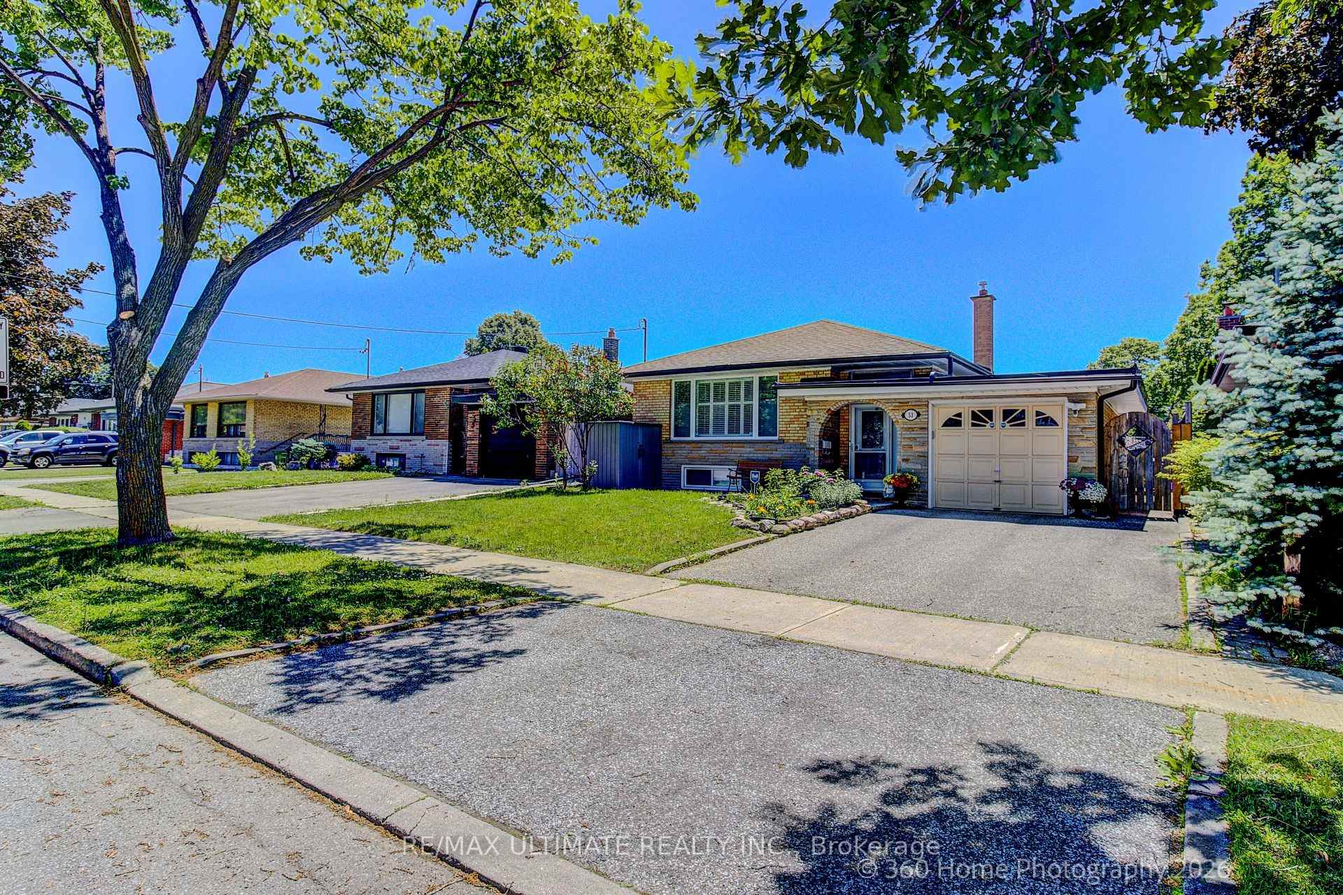 53 Poynter Drive, Toronto W09, ON M9R 1L3 — Toronto W09, Ontario
