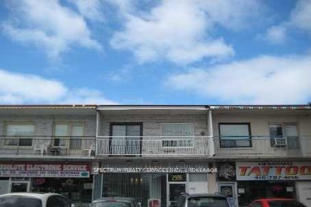 2906A Dufferin Street, Toronto W04, ON M6B 3S8