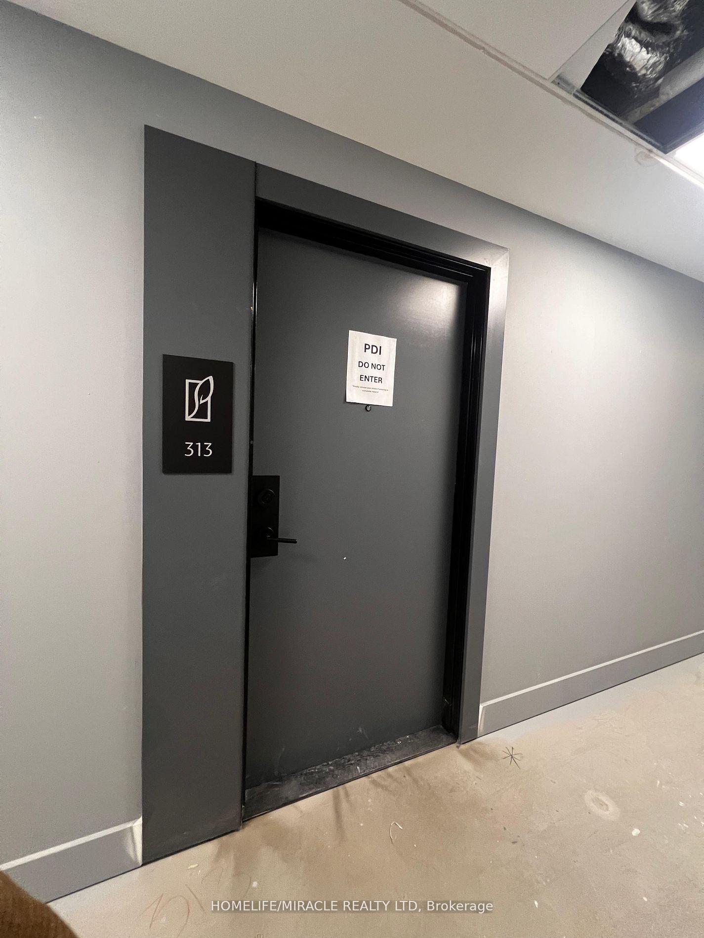 430 Square One Drive 313, Mississauga, ON L5B 0L6