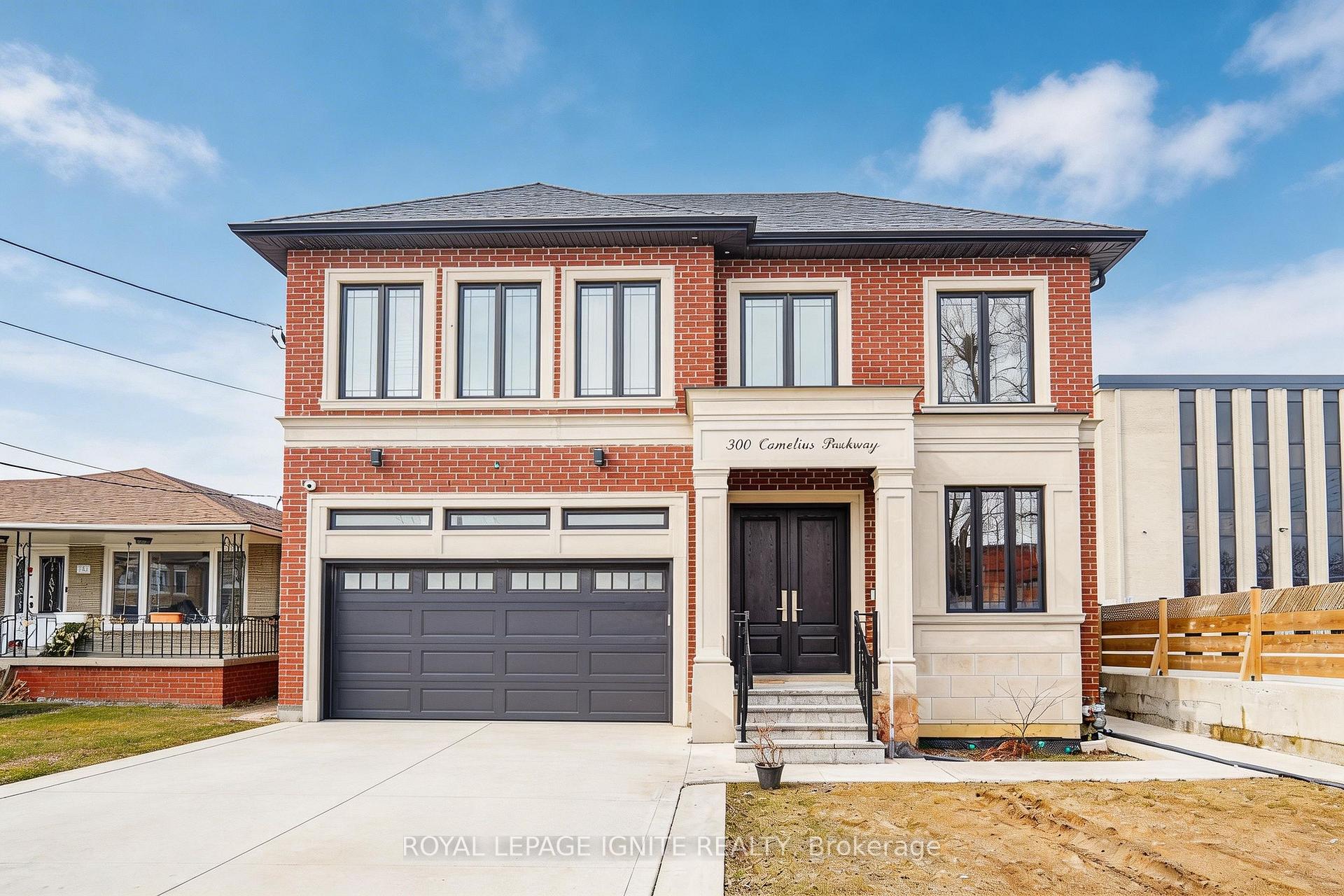 300 Cornelius Parkway Bsmt, Toronto W05, ON M3K 1T8