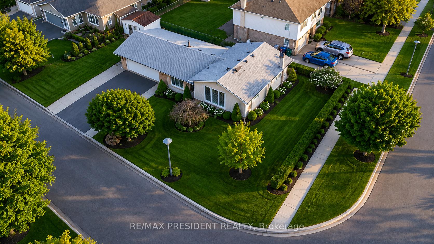 2 Jerome Crescent, Brampton, ON L6S 2H1