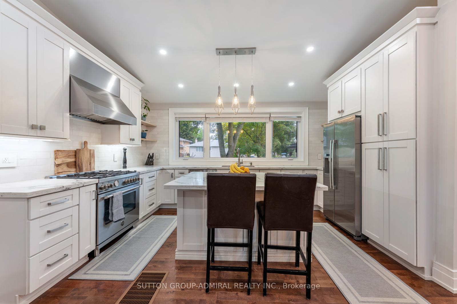 41 Waterford Drive, Toronto W09 — photo 4 of 5