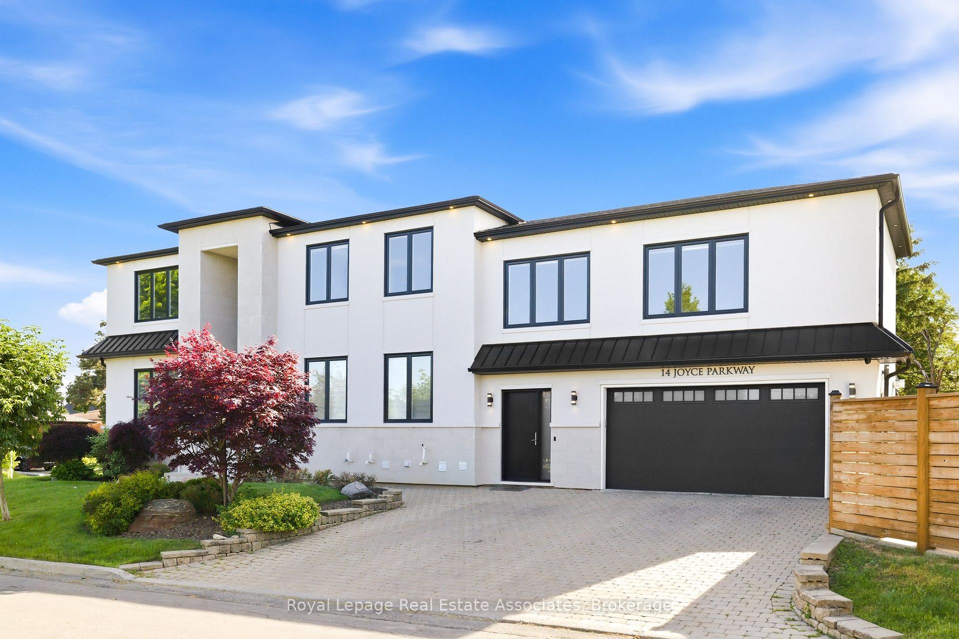 14 Joyce Parkway, Toronto W04, ON M6B 2S9