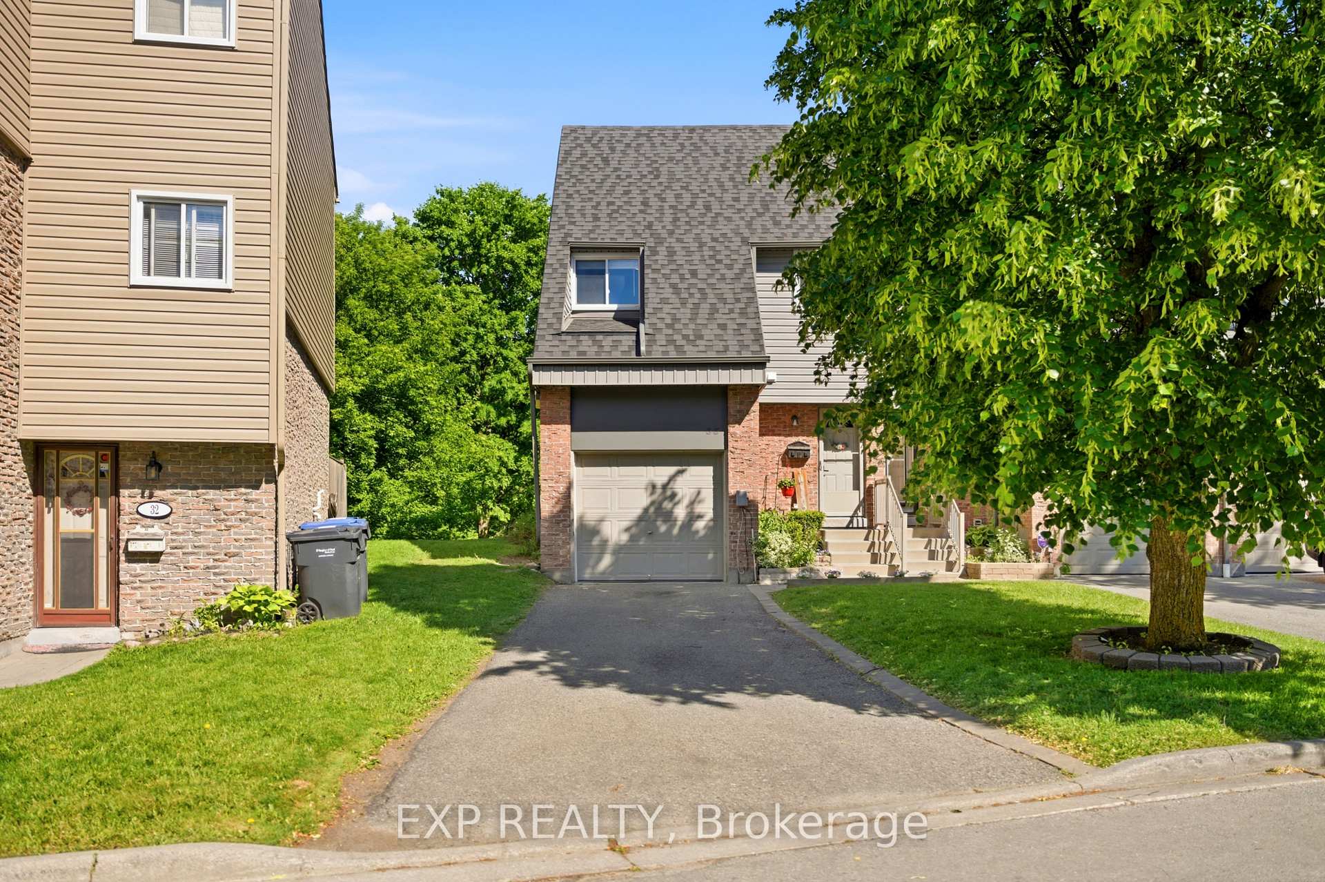 33 Tara Park Crescent, Brampton, ON L6V 3E3