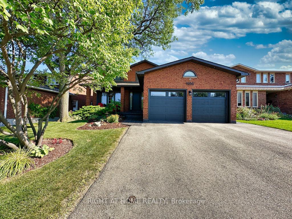 1986 Roy Ivor Crescent, Mississauga, ON L5L 3N8