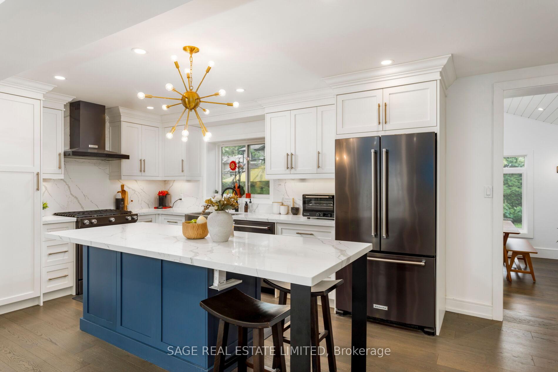 2194 Yorkshire Crescent, Burlington, ON L7R 1V7