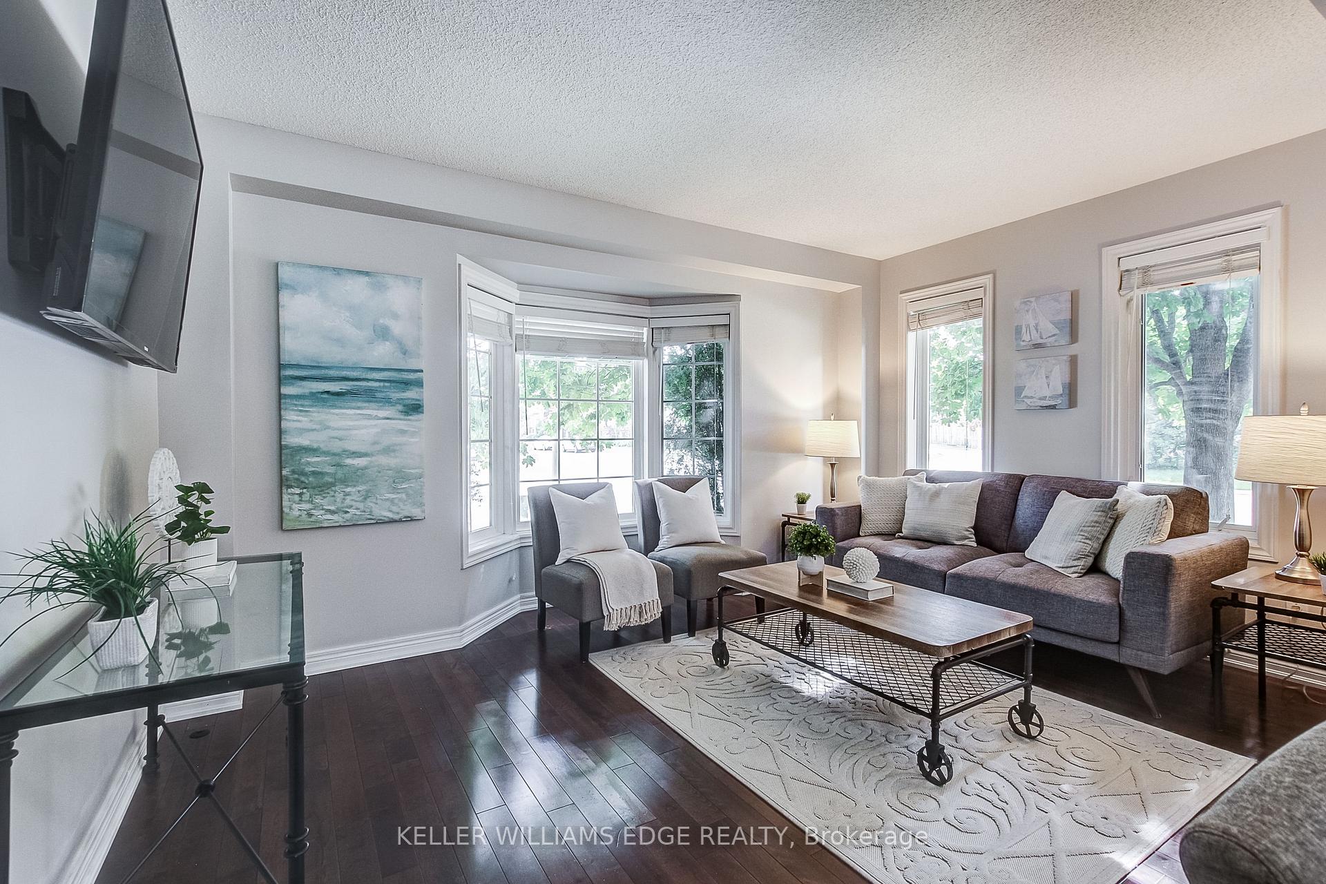 1749 Creek Way, Burlington, ON L7L 7E1