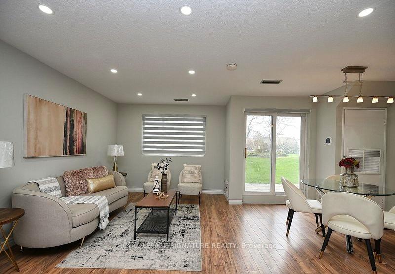 2001 Bonnymede Drive 22, Mississauga, ON L5J 4H8