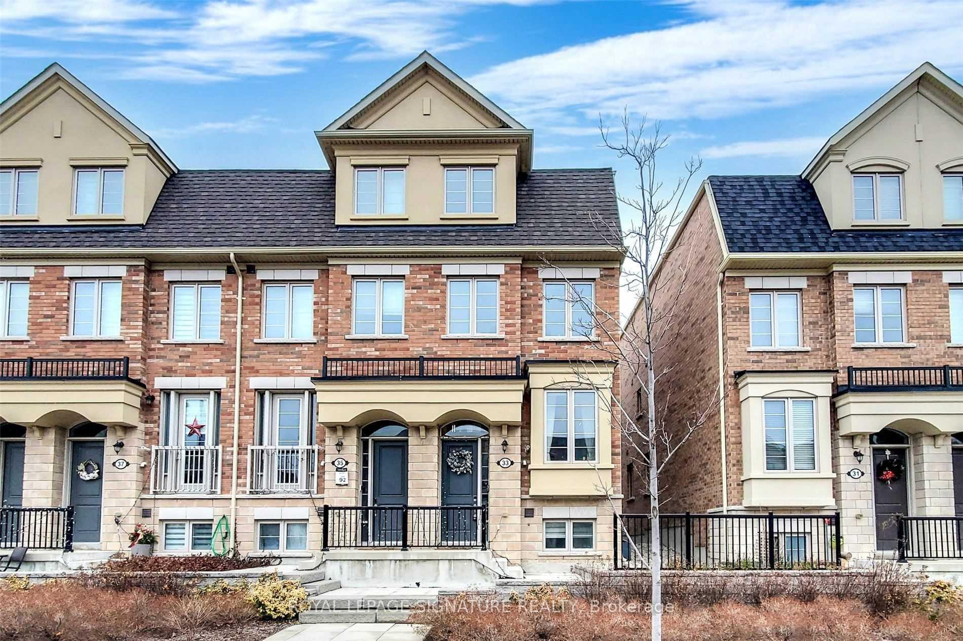 33 Edward Horton Crescent, Toronto W08, ON M8Z 0E7