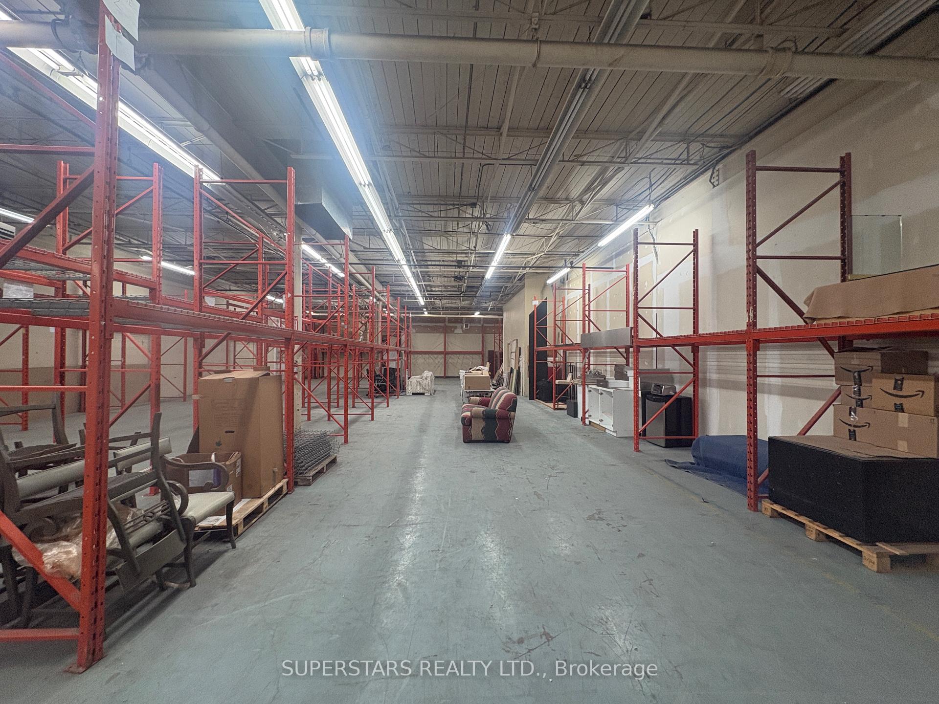 87 Wingold Avenue, Toronto W04, ON M6B 1P8