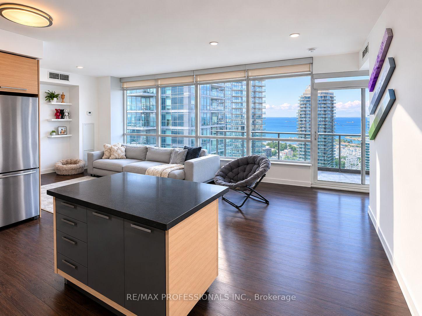 36 Park Lawn Road 3510, Toronto W06, ON M8V 0E5