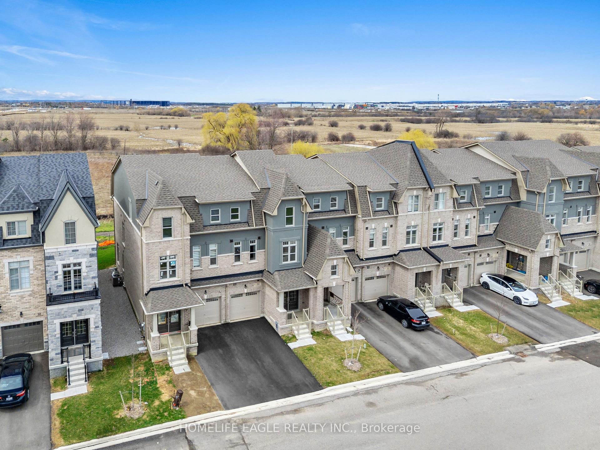 24 Foxsparrow Road, Brampton, ON L6R 4E1