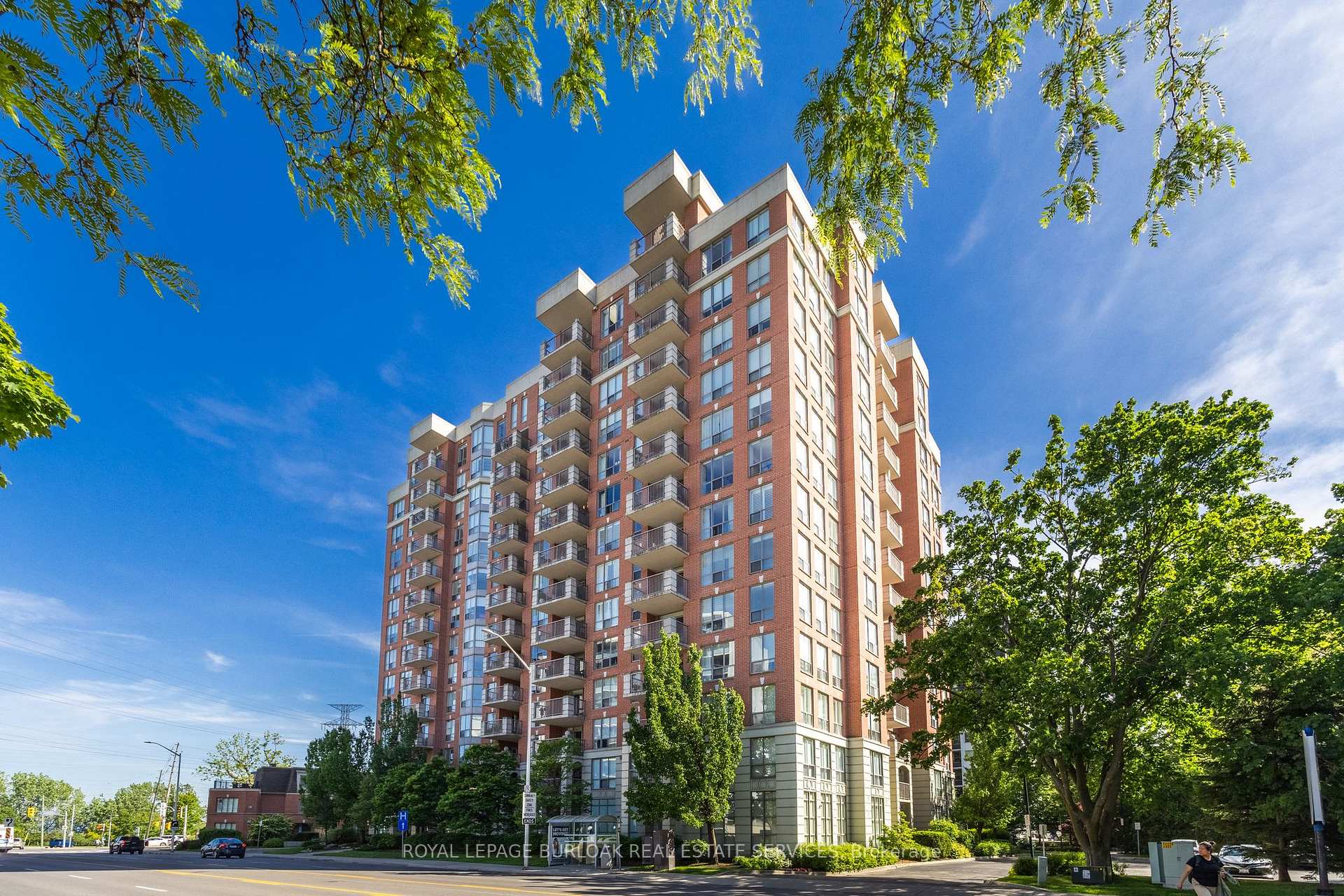 442 Maple Avenue 708, Burlington, ON L7S 2L7