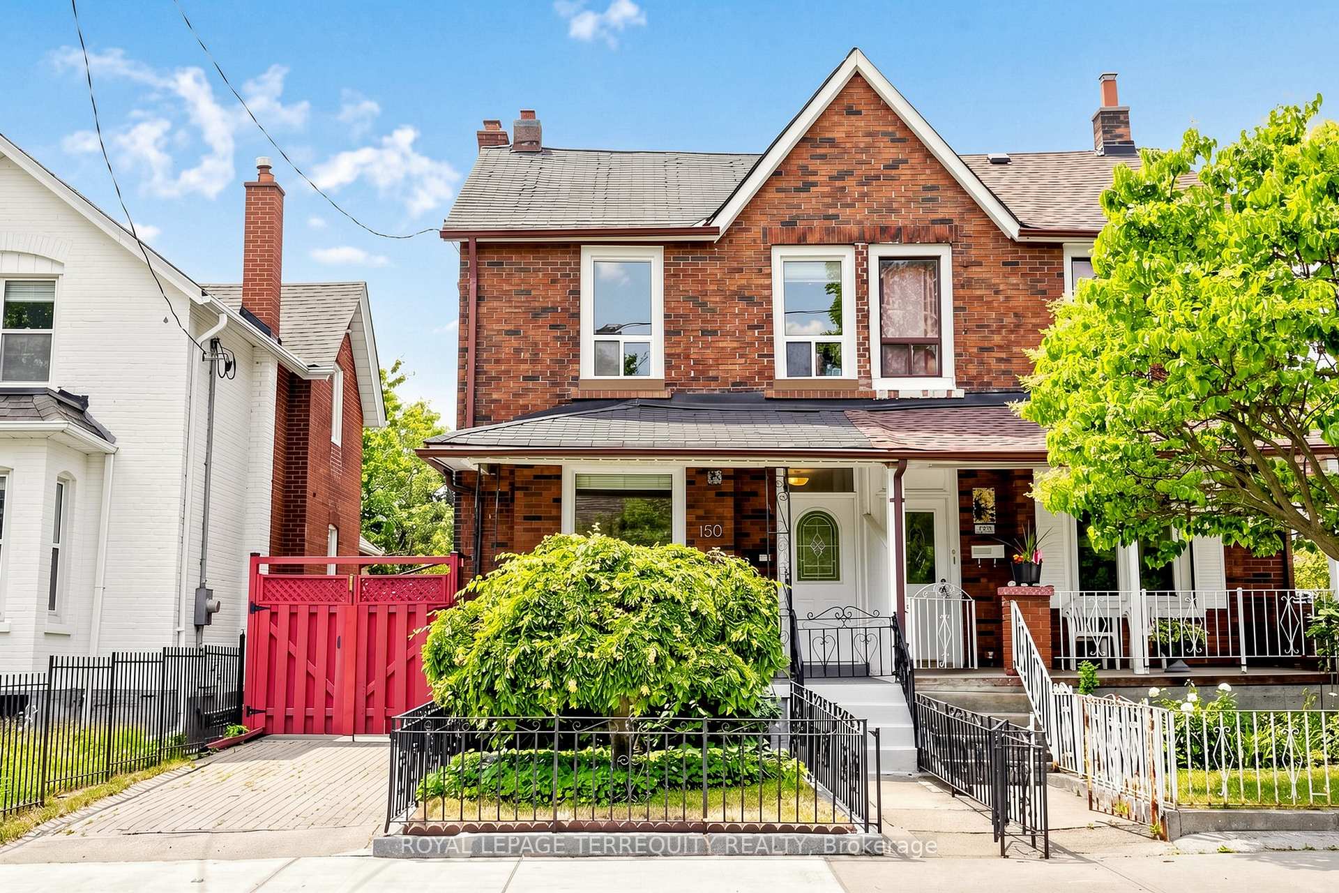 150 Osler Street, Toronto W03, ON M6N 2Y8
