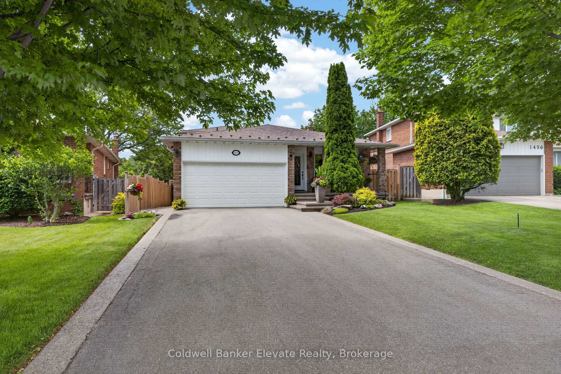 1432 Livingston Road, Oakville, ON L6H 3G4