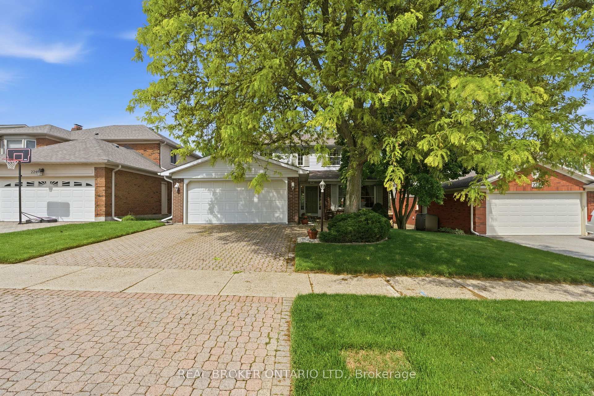 2241 Mansfield Drive, Burlington, ON L7P 3J3