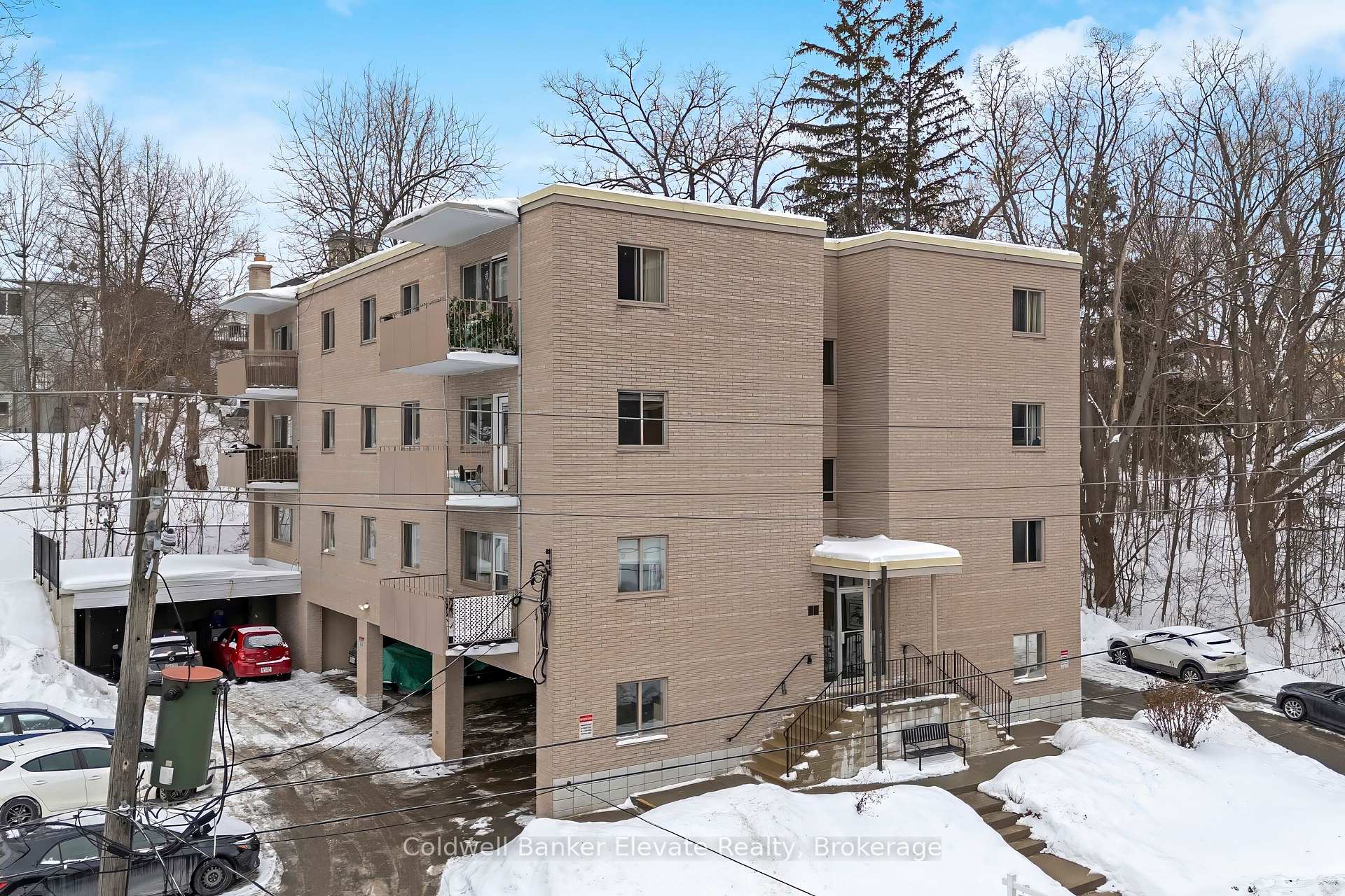 49 Park Avenue 402, Halton Hills, ON L7G 3H9