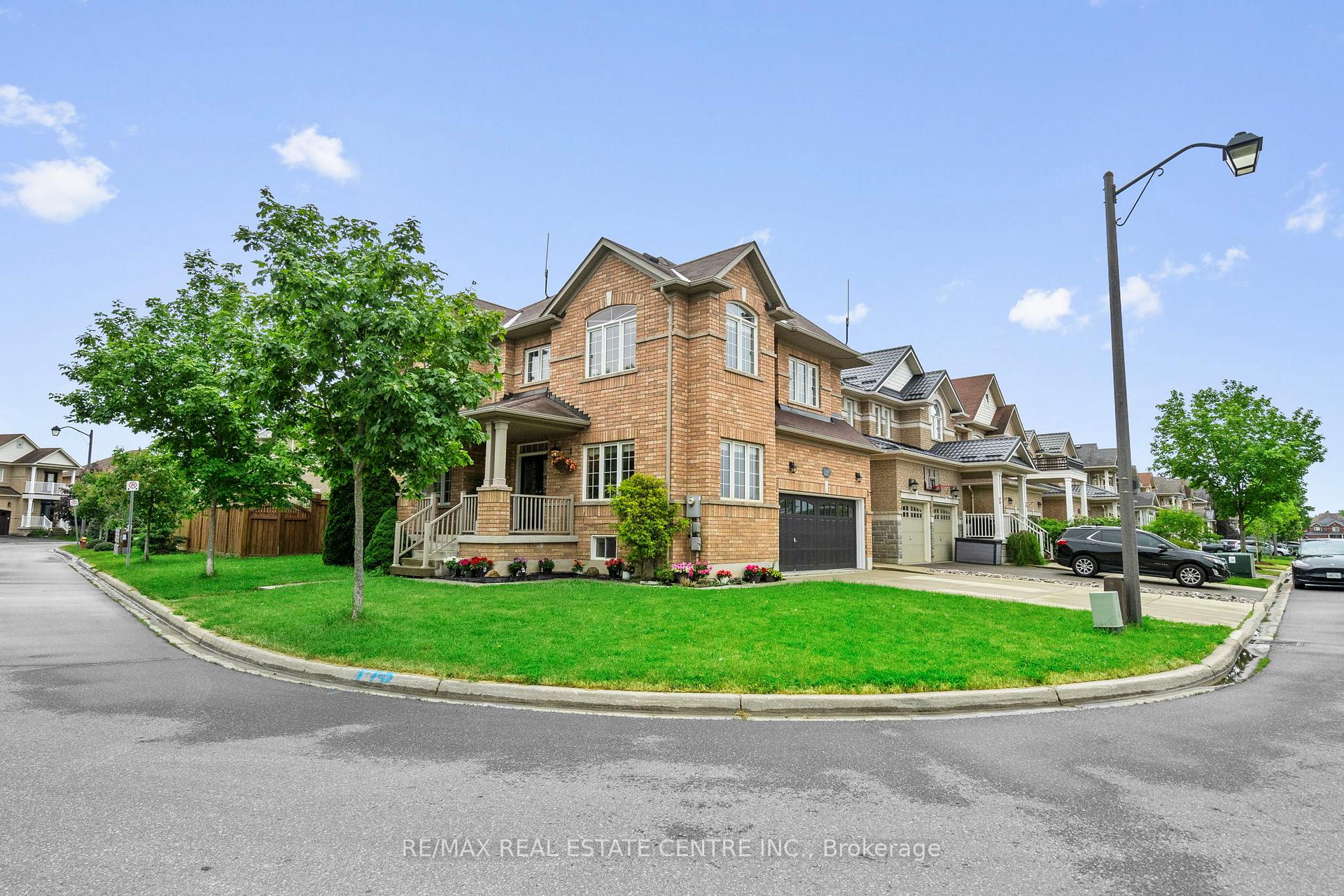1360 Rolph Terrace, Milton, ON L9T 7E1