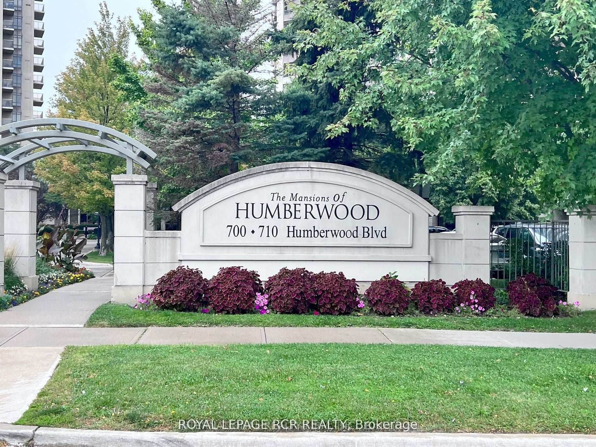 710 Humberwood Boulevard 206A, Toronto W10, ON M9W 7J5 — Toronto W10, Ontario